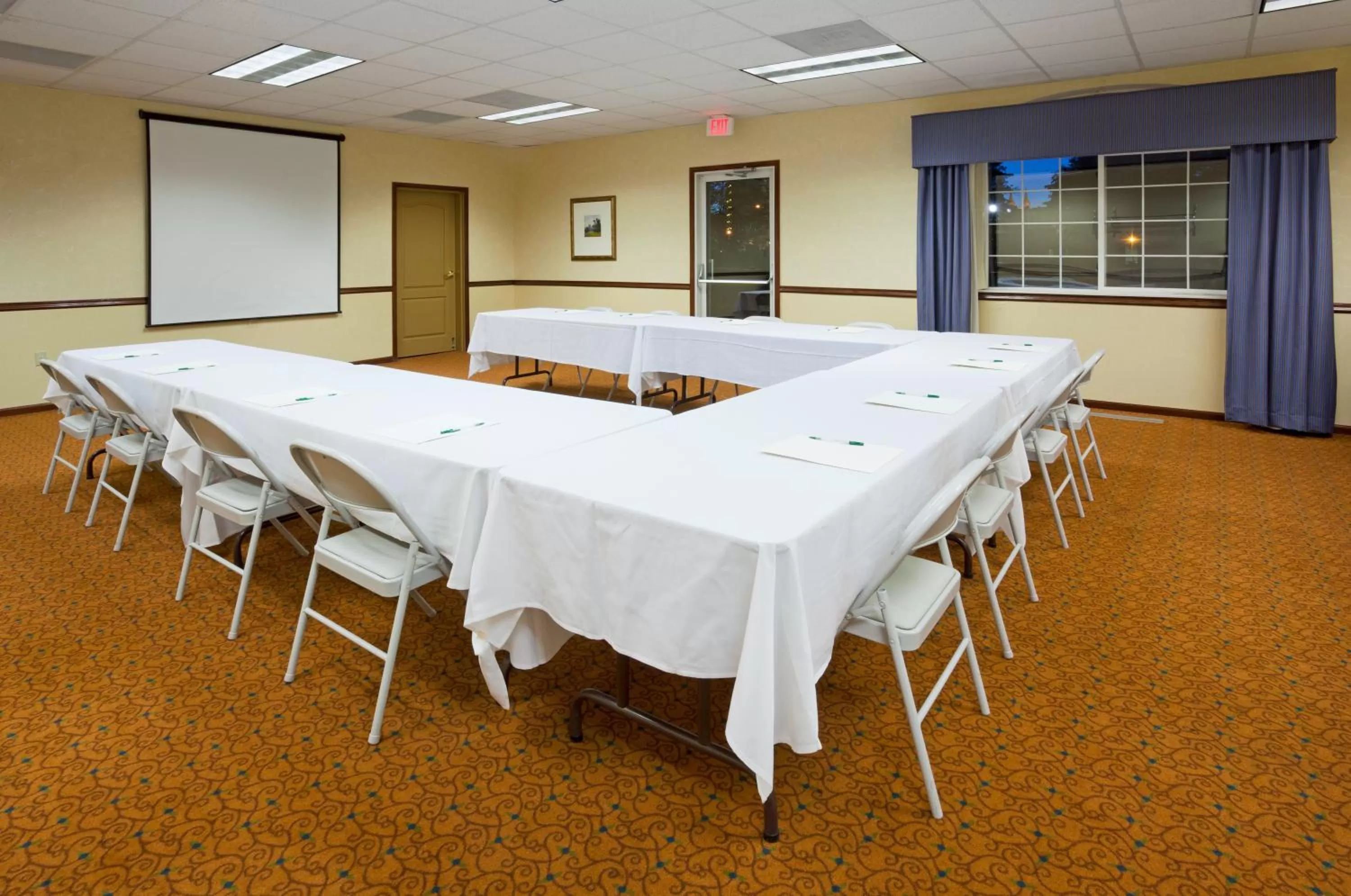Business facilities in Country Inn & Suites by Radisson, Sioux Falls