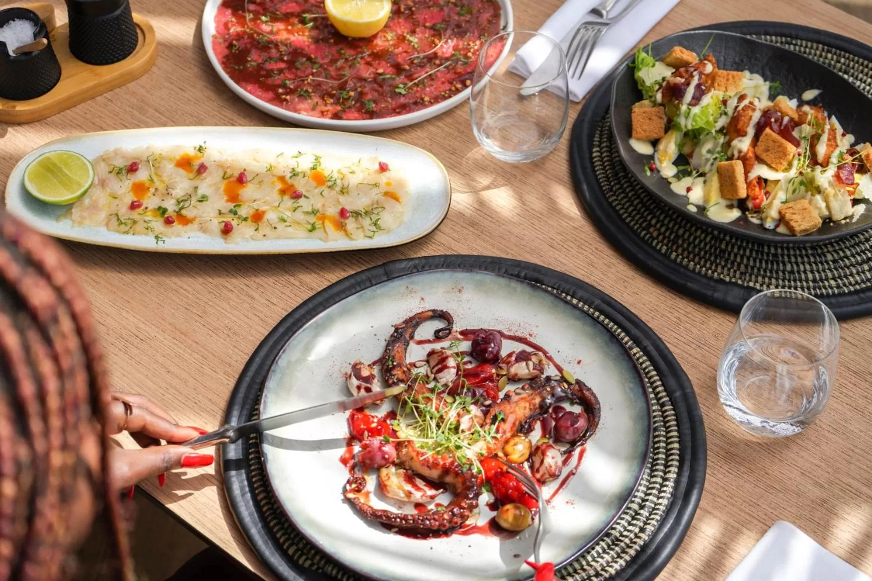 Food and drinks in Terrou-Bi