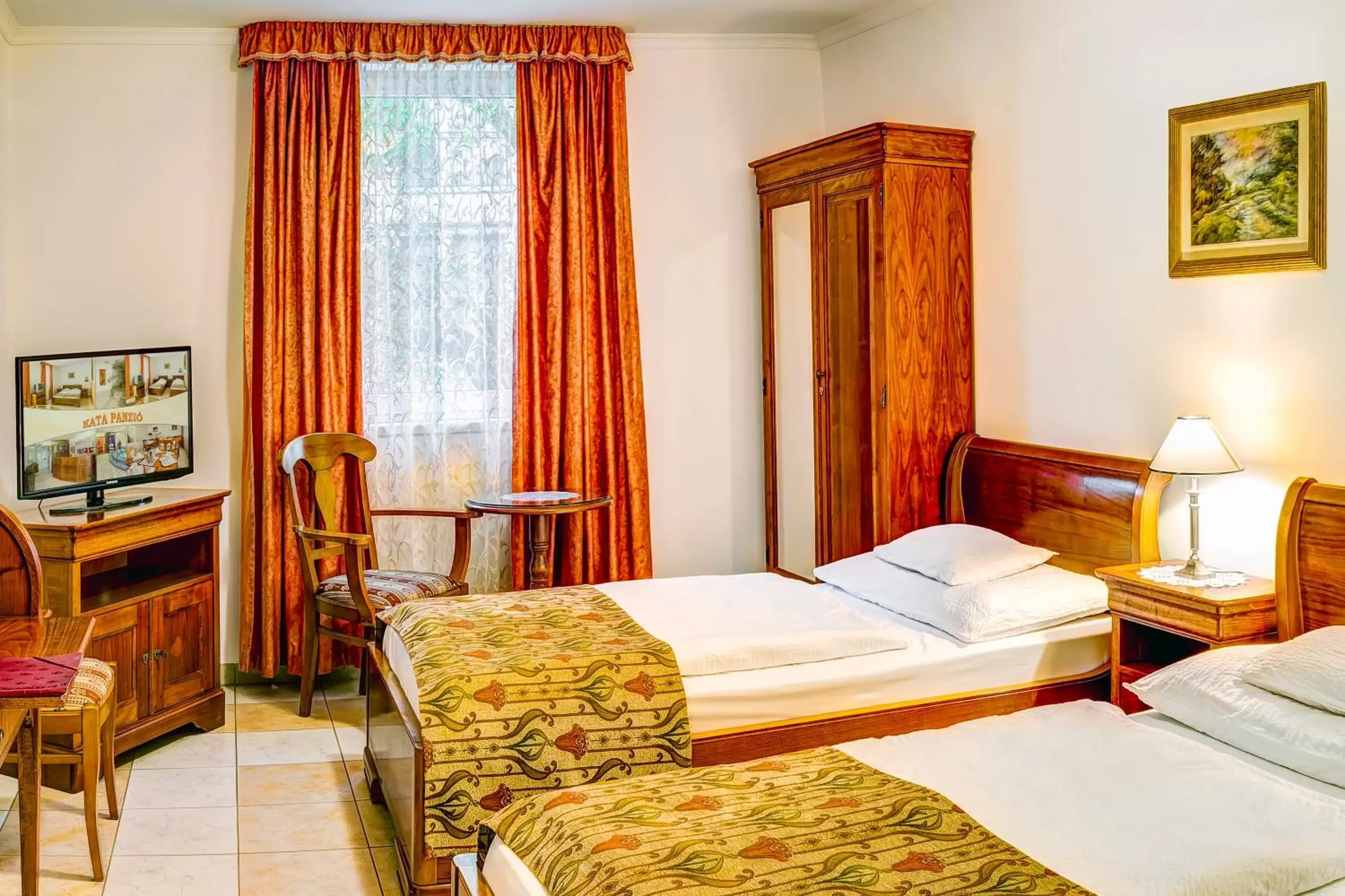 Twin Room - single occupancy in Kata Panzió Twin Room - single occupancy in Kata Panzió