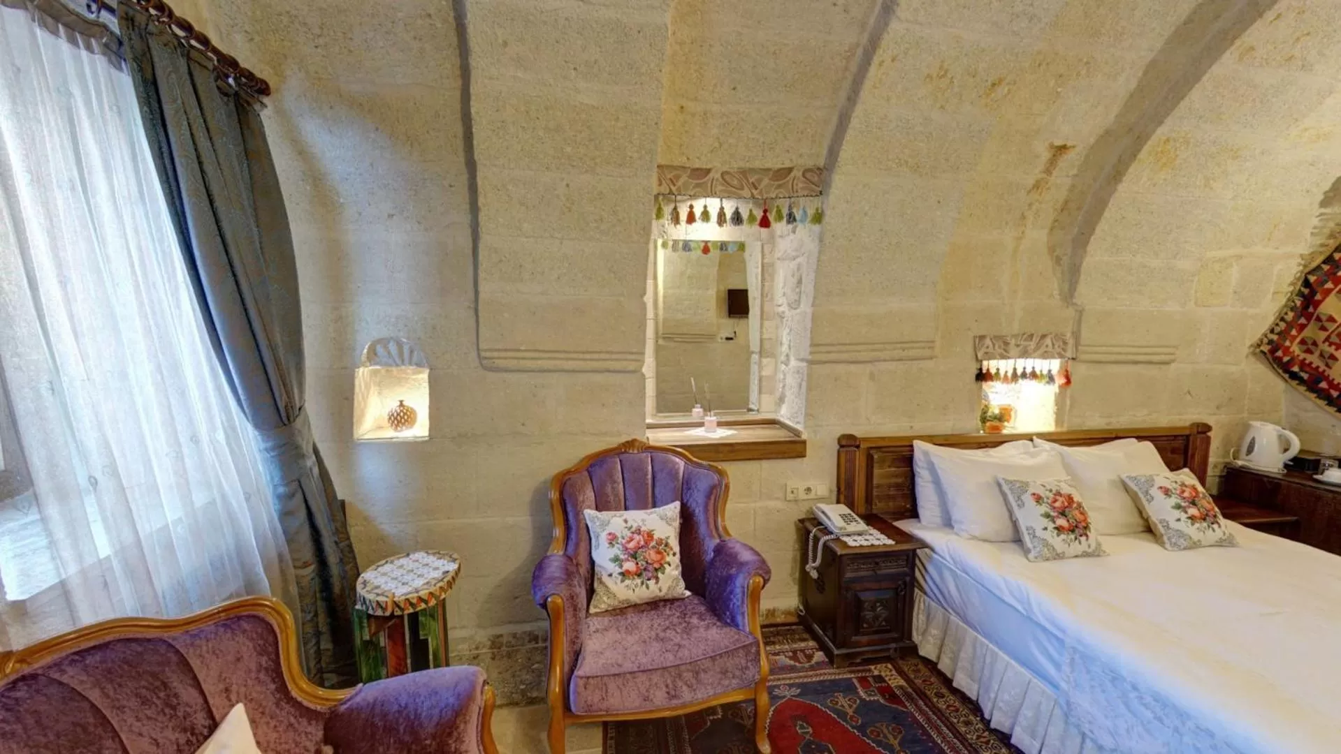 Bed in Roc Of Cappadocia