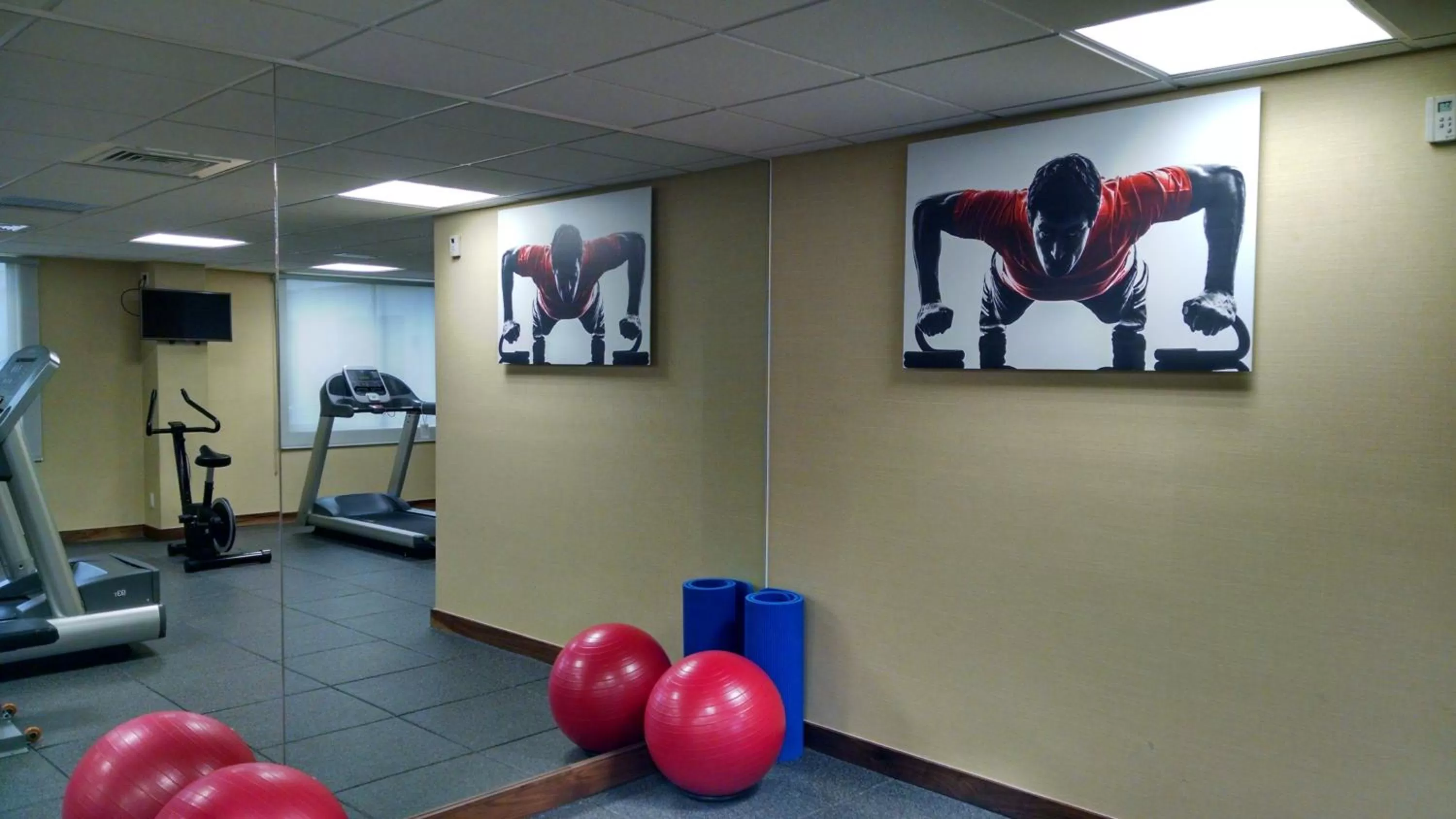 Fitness centre/facilities in Holiday Inn Tampico-Altamira by IHG