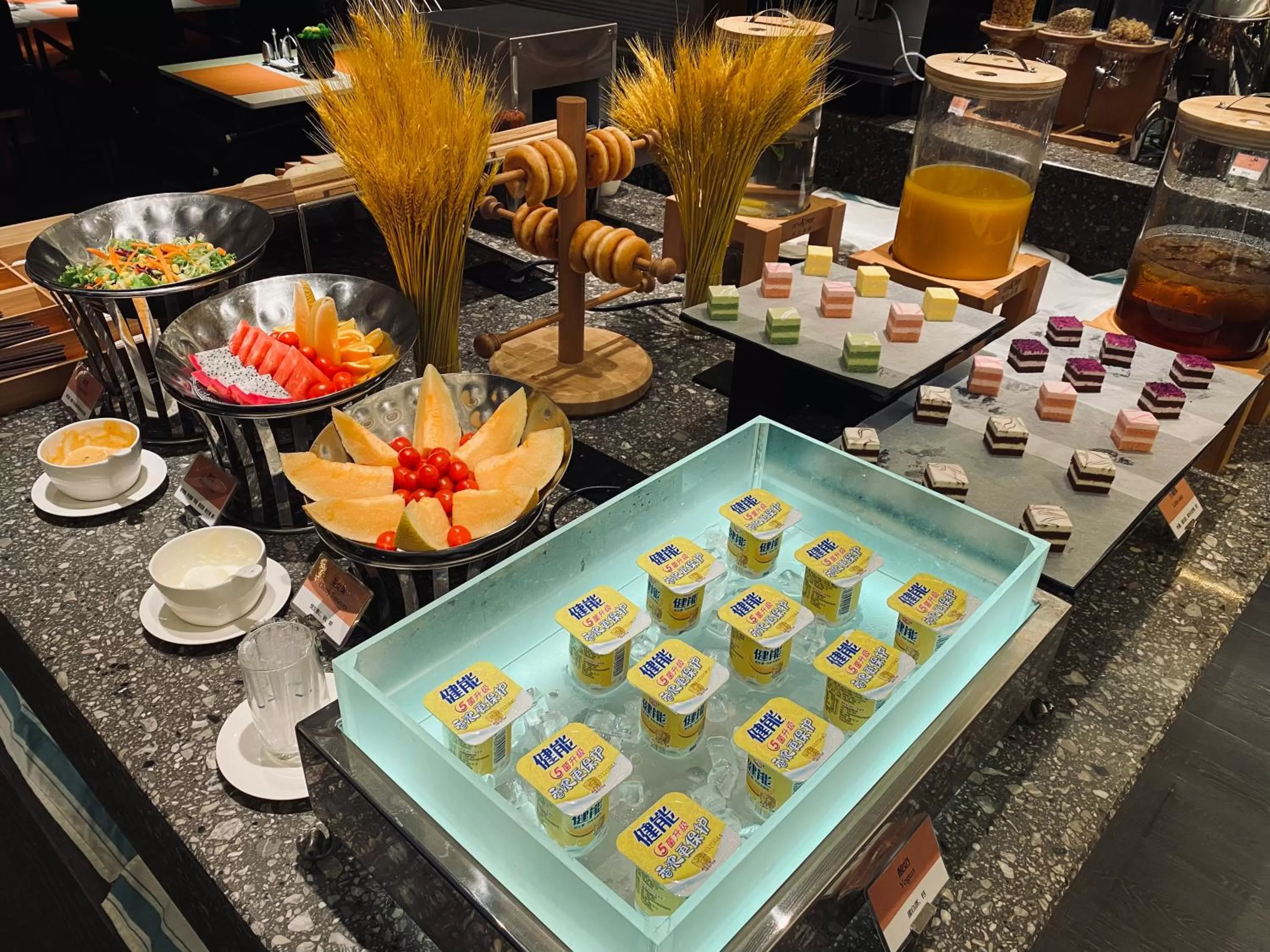 Food and drinks in Paco Hotel Canton Tower Pazhou