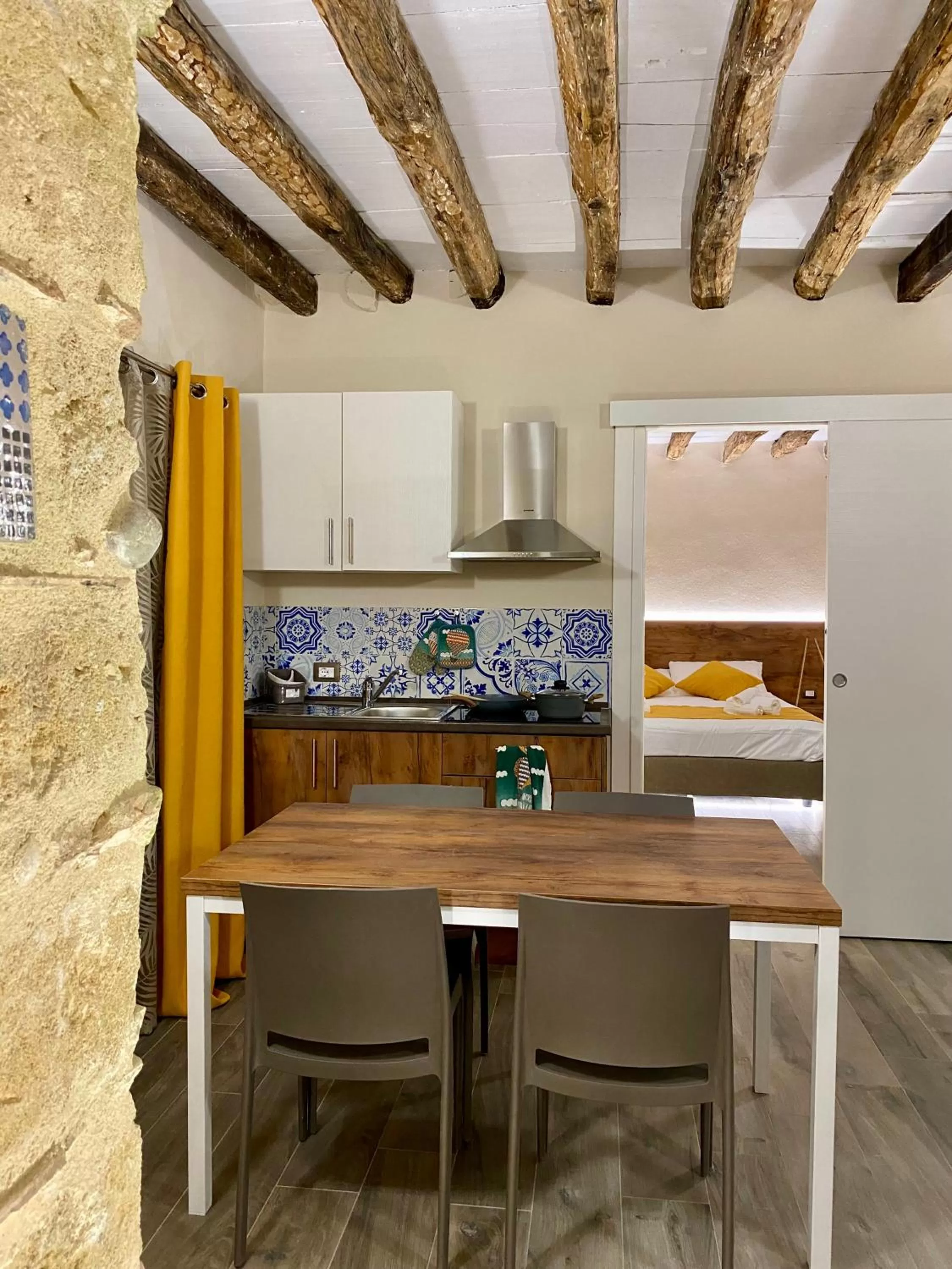 Dining Area in Arsenale Porto