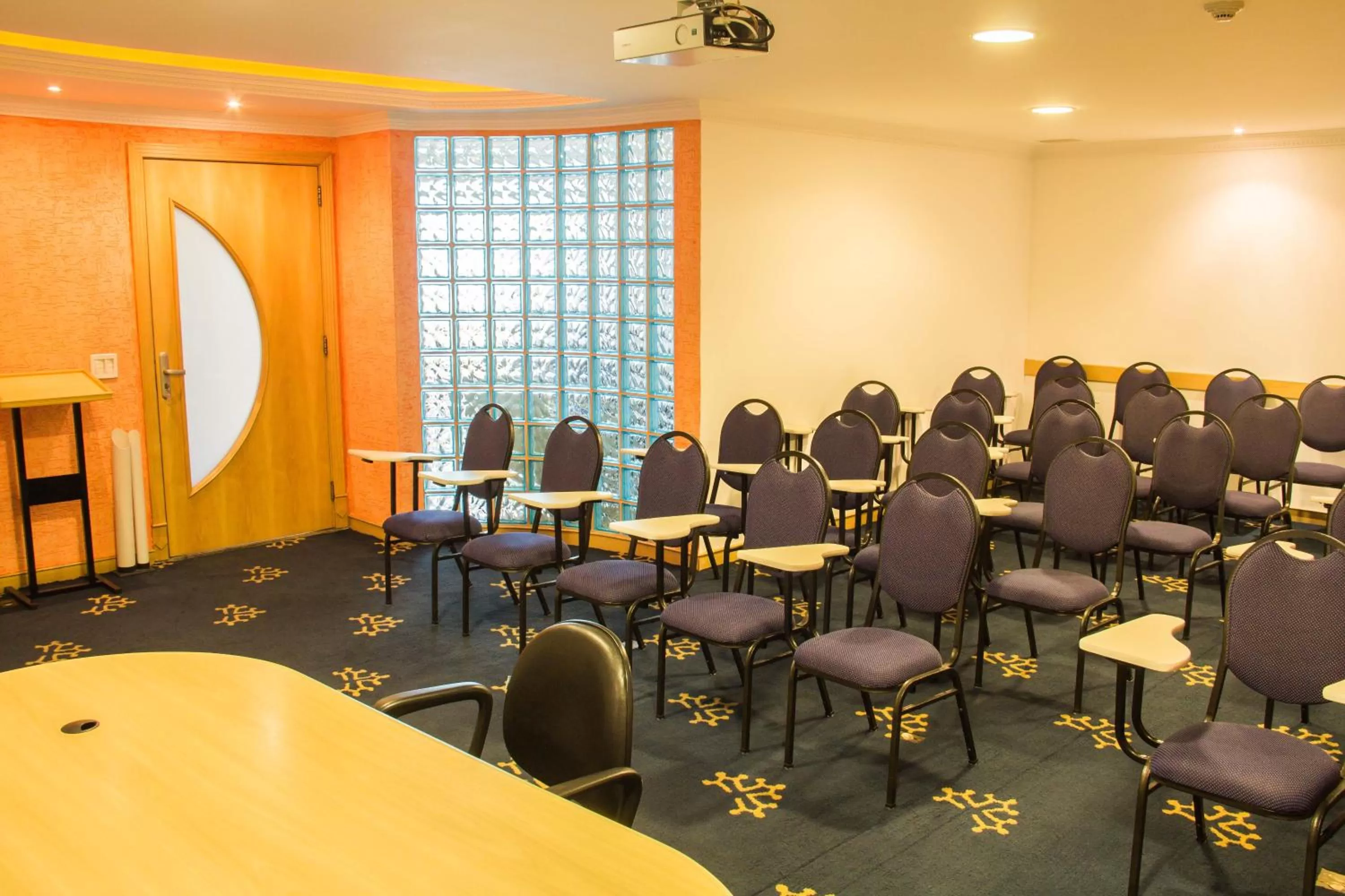 Meeting/conference room in L'Opera Hotel