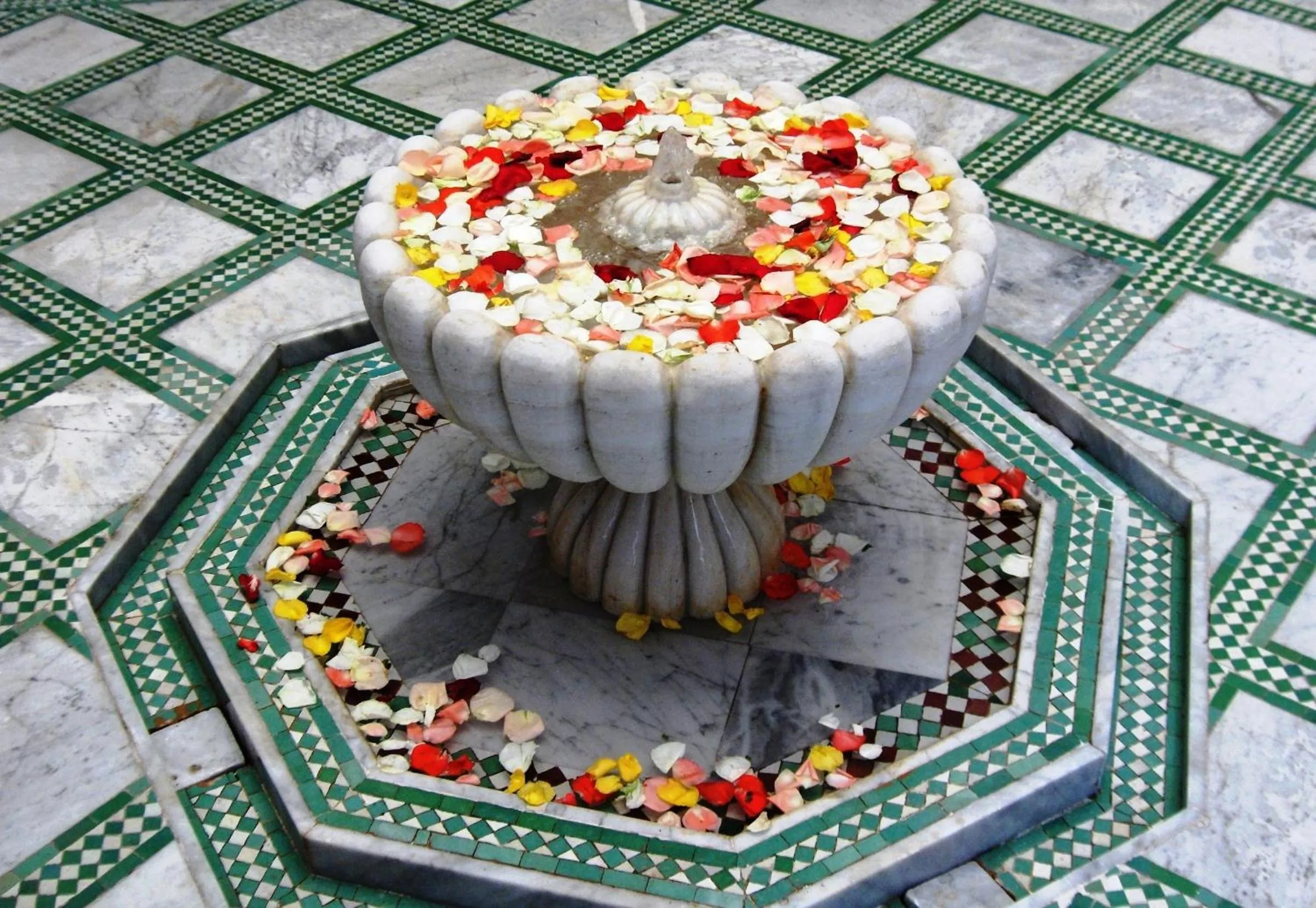 Restaurant/places to eat in Riad - Dar Al Andalous