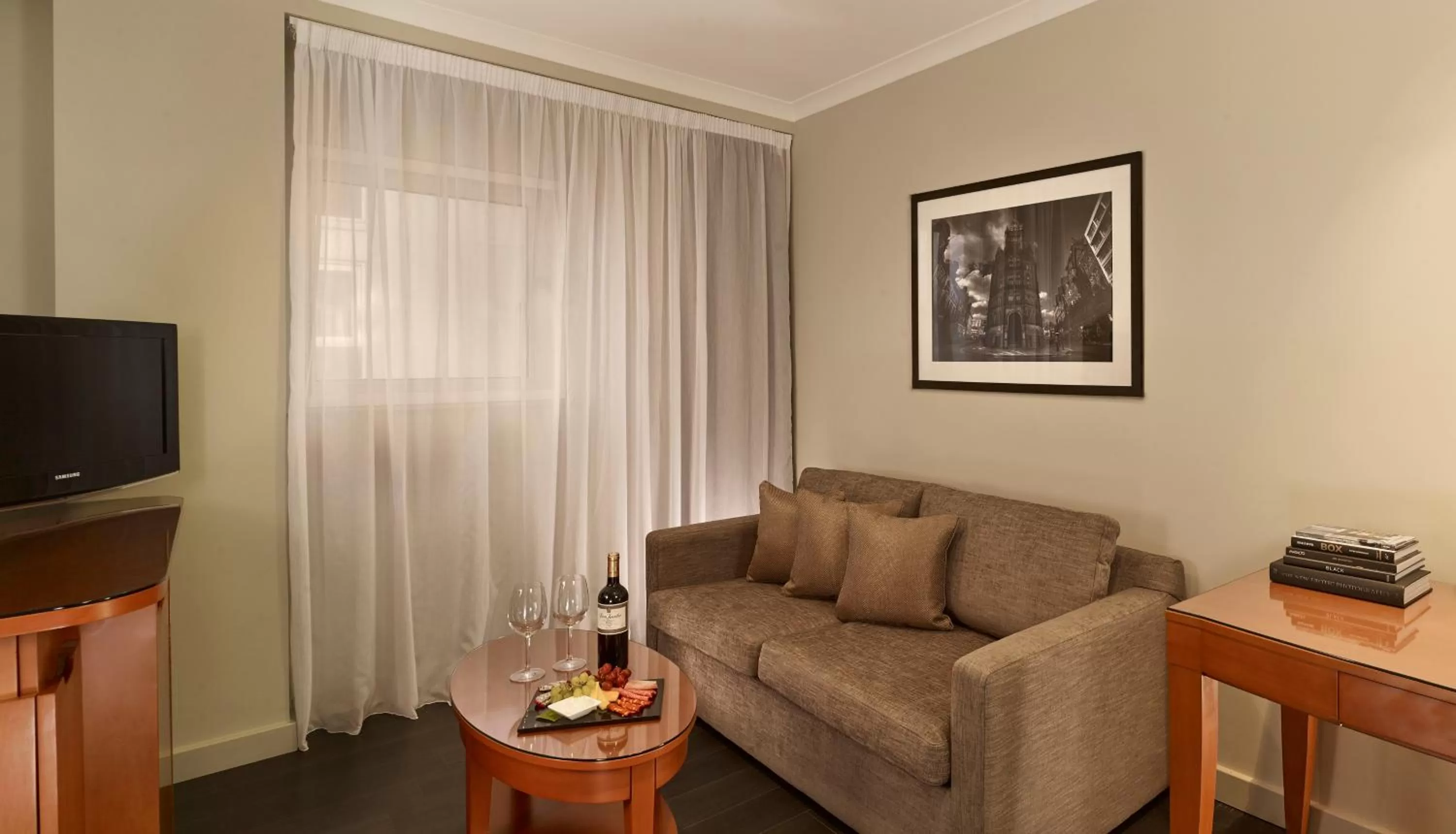 Living room in Park Plaza Nottingham