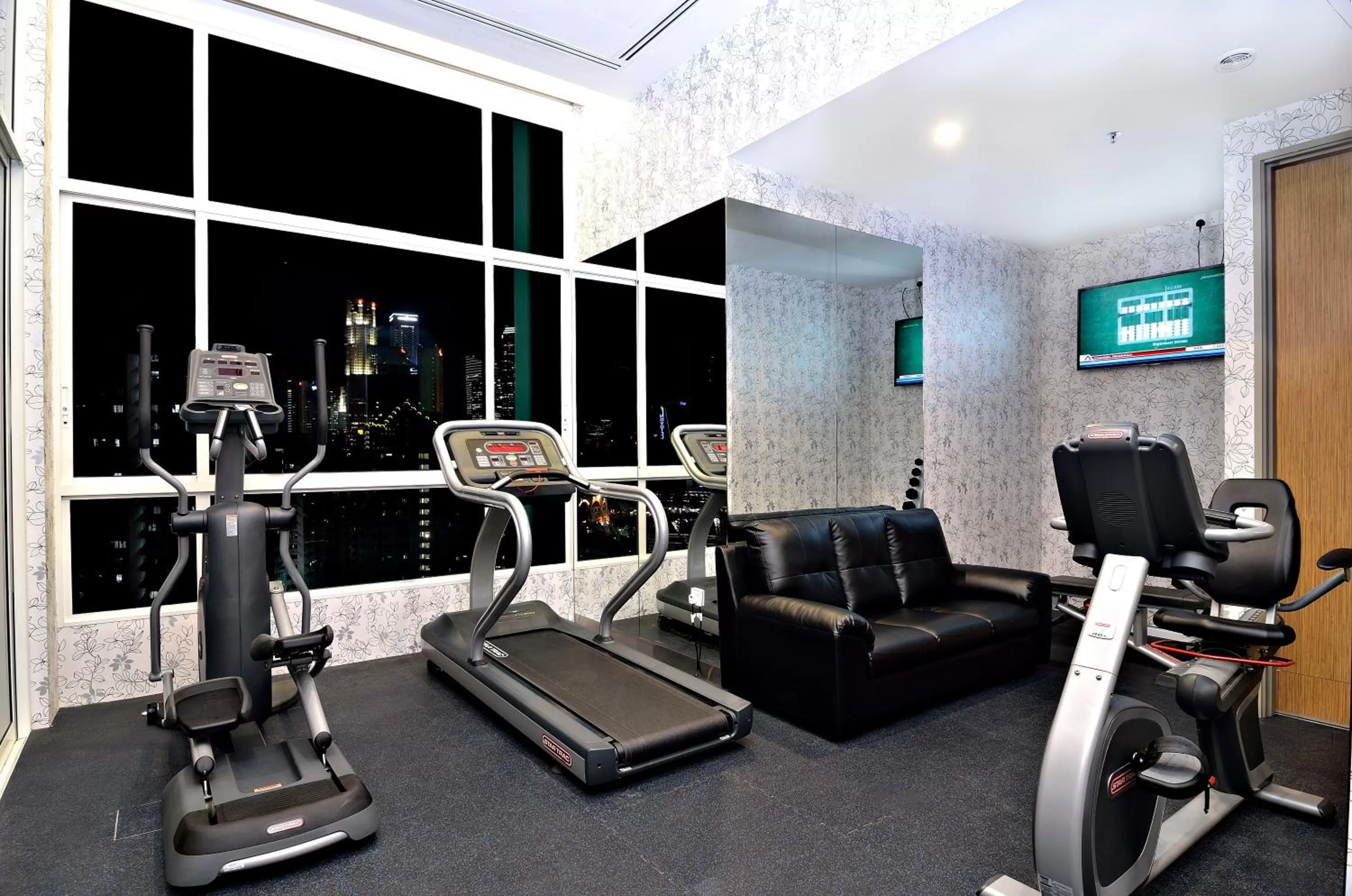 Fitness centre/facilities in The Seacare Hotel