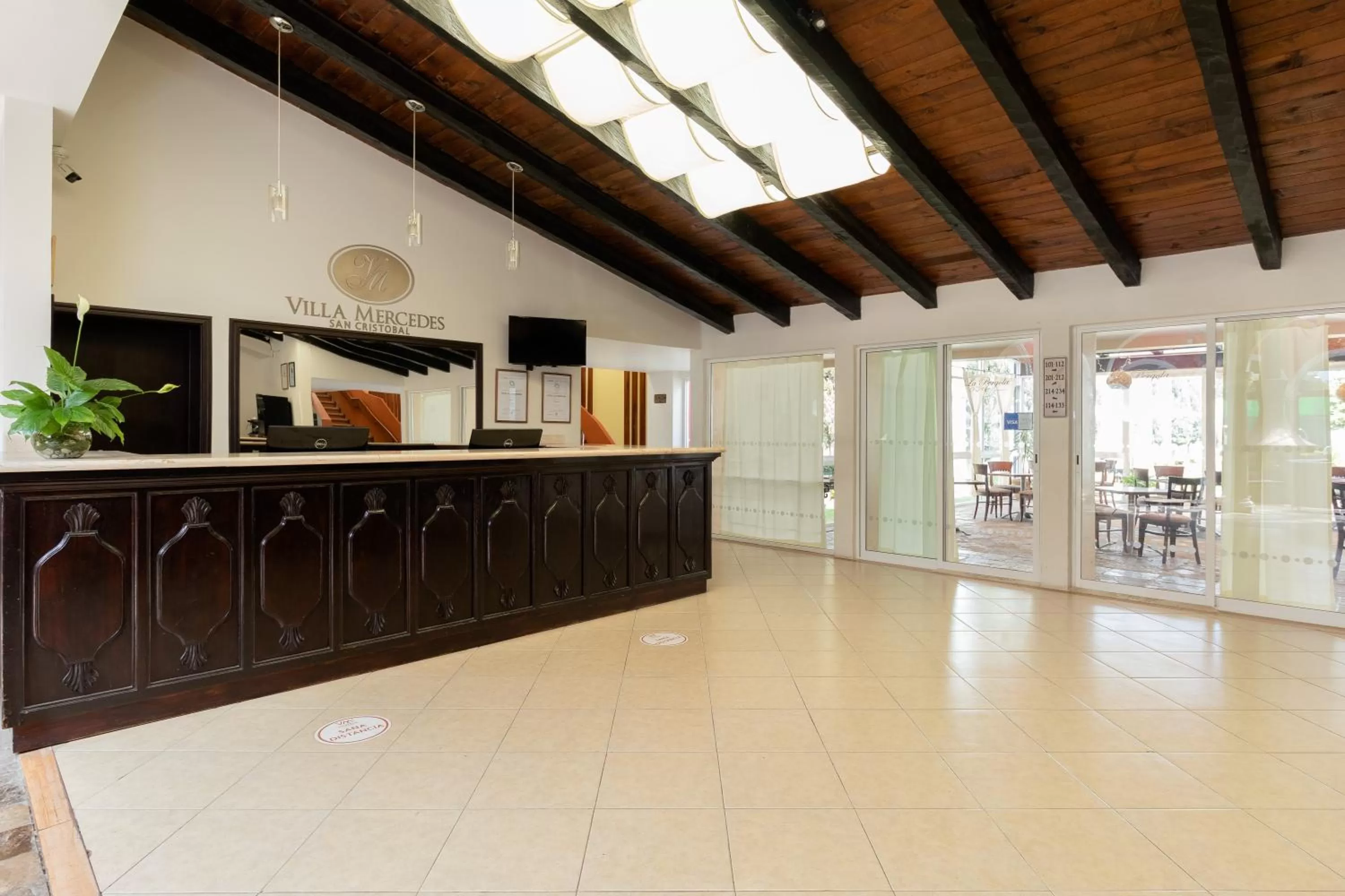 Restaurant/places to eat in Hotel Villa Mercedes San Cristobal