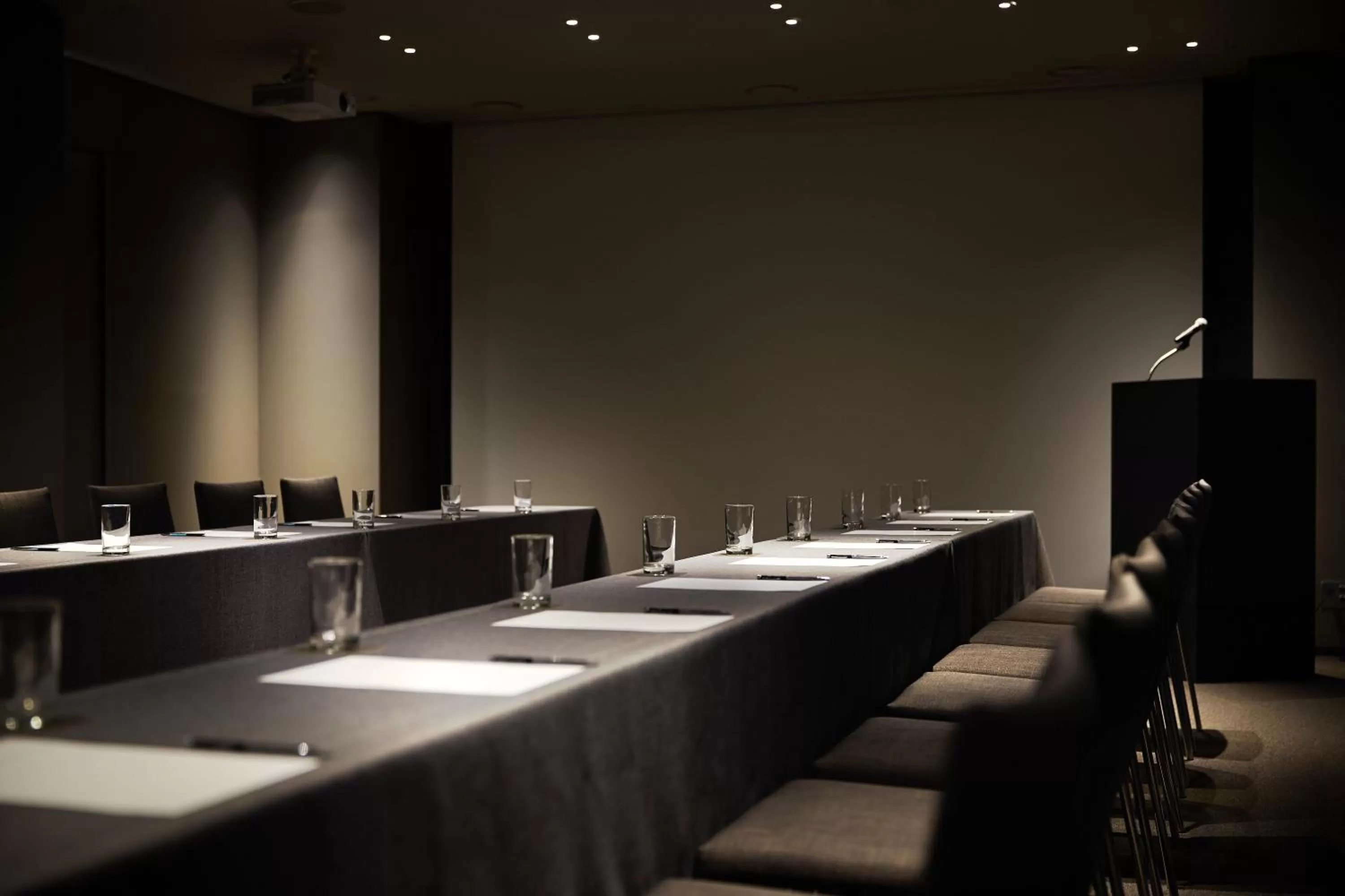 Restaurant/places to eat in Shilla Stay Gangnam Yeoksam