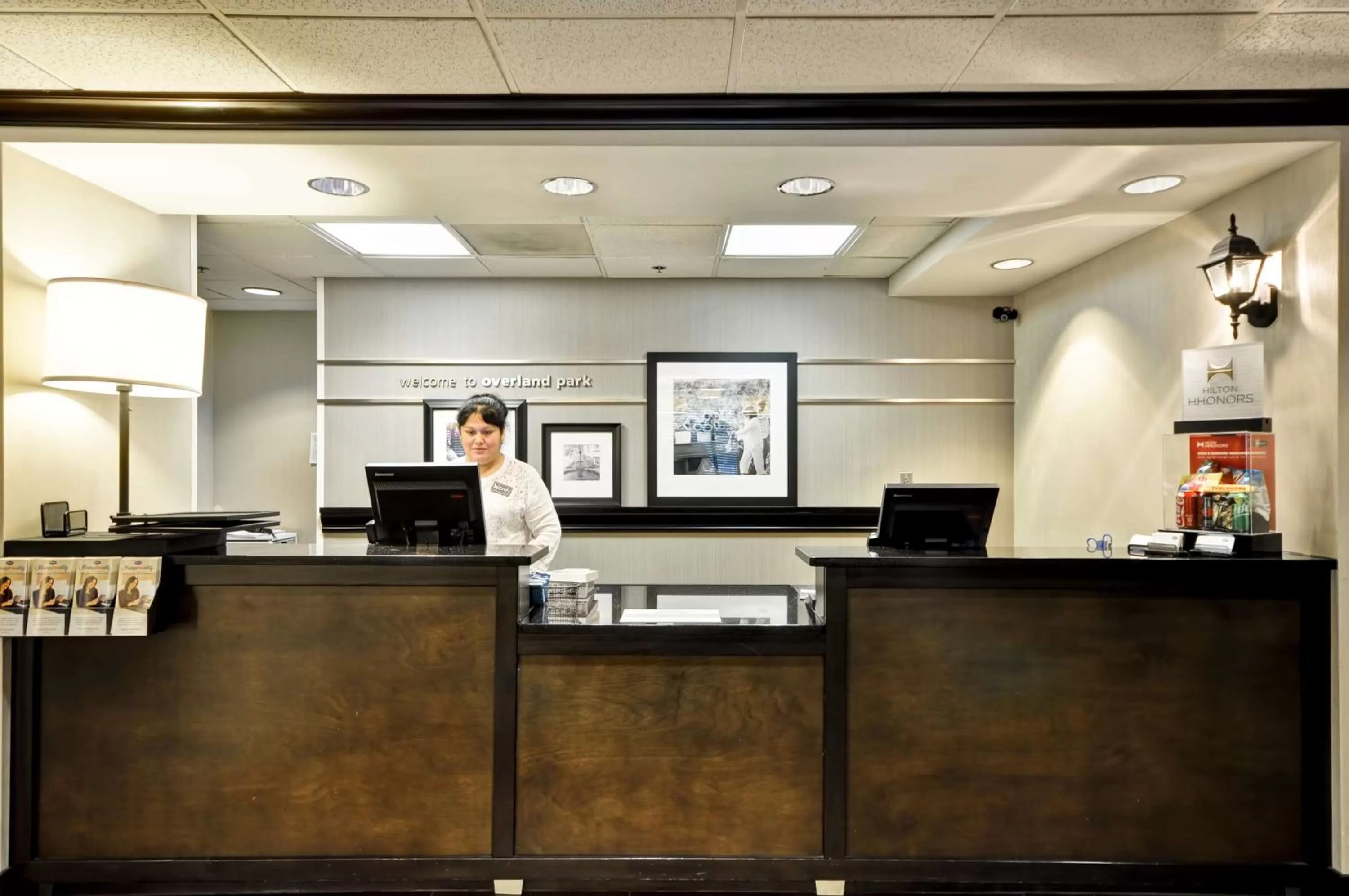 Lobby or reception in Hampton Inn Overland Park