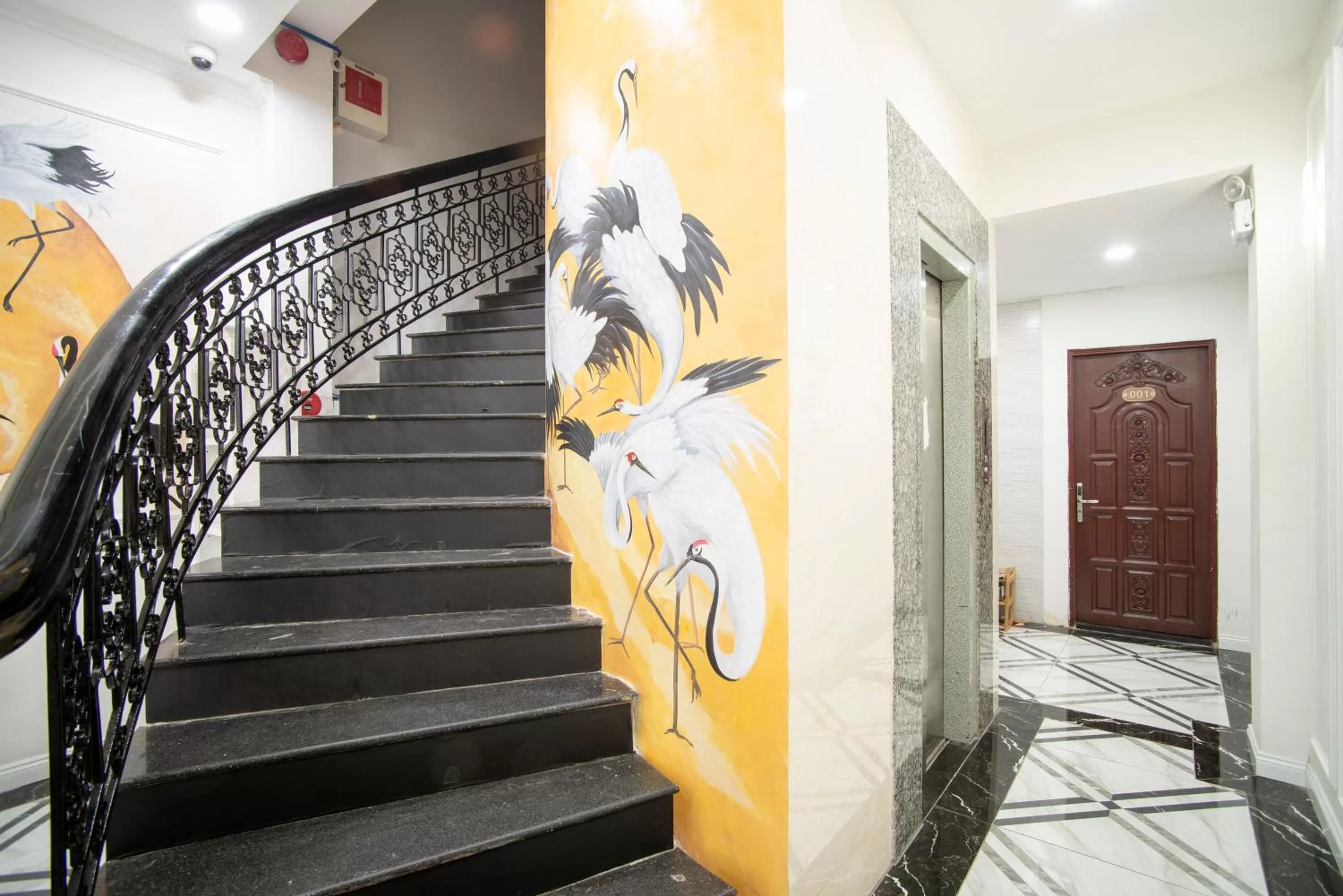 elevator in SAZI BEN THANH Hotel HCM