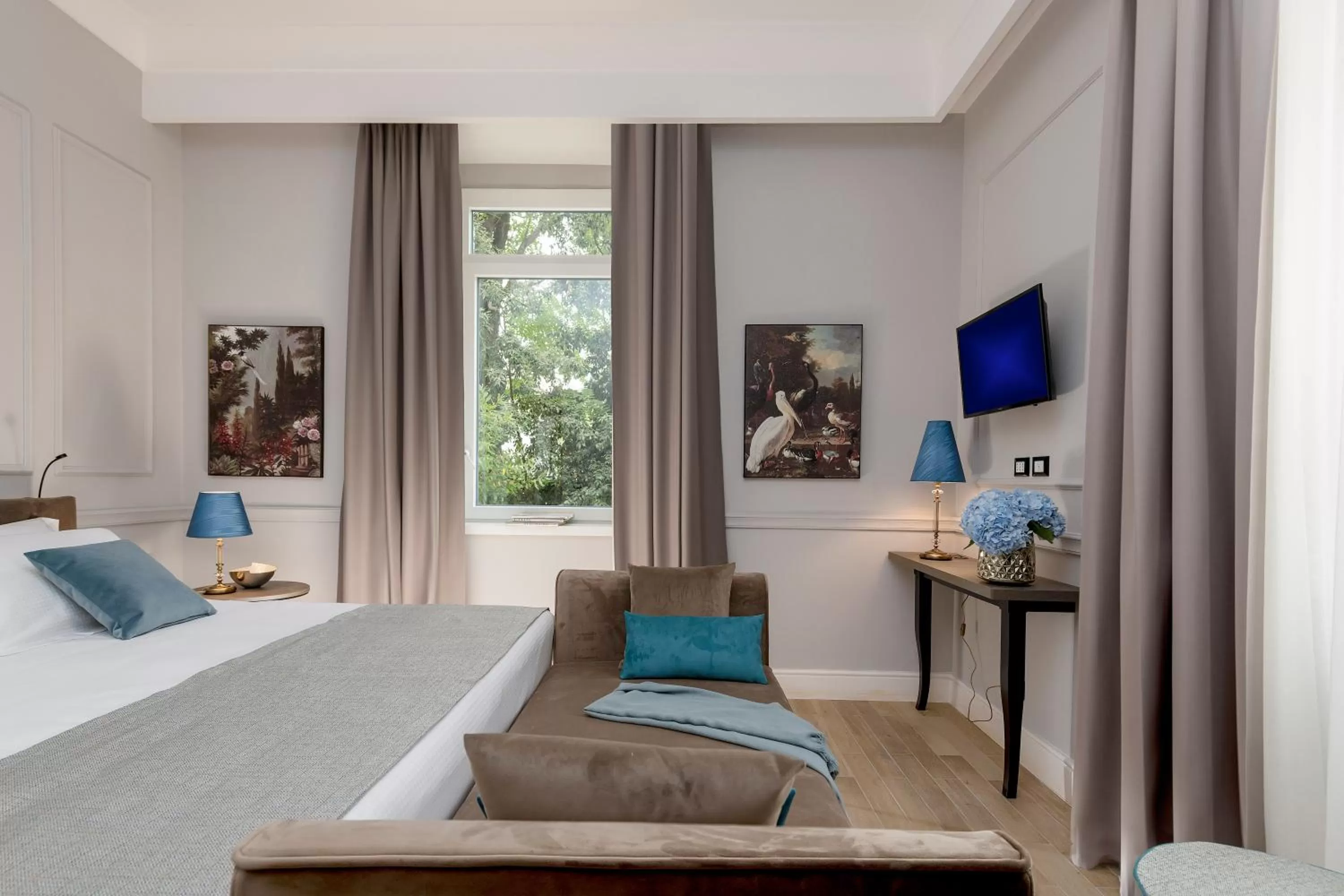 Bed in Hotel La Ville Rome