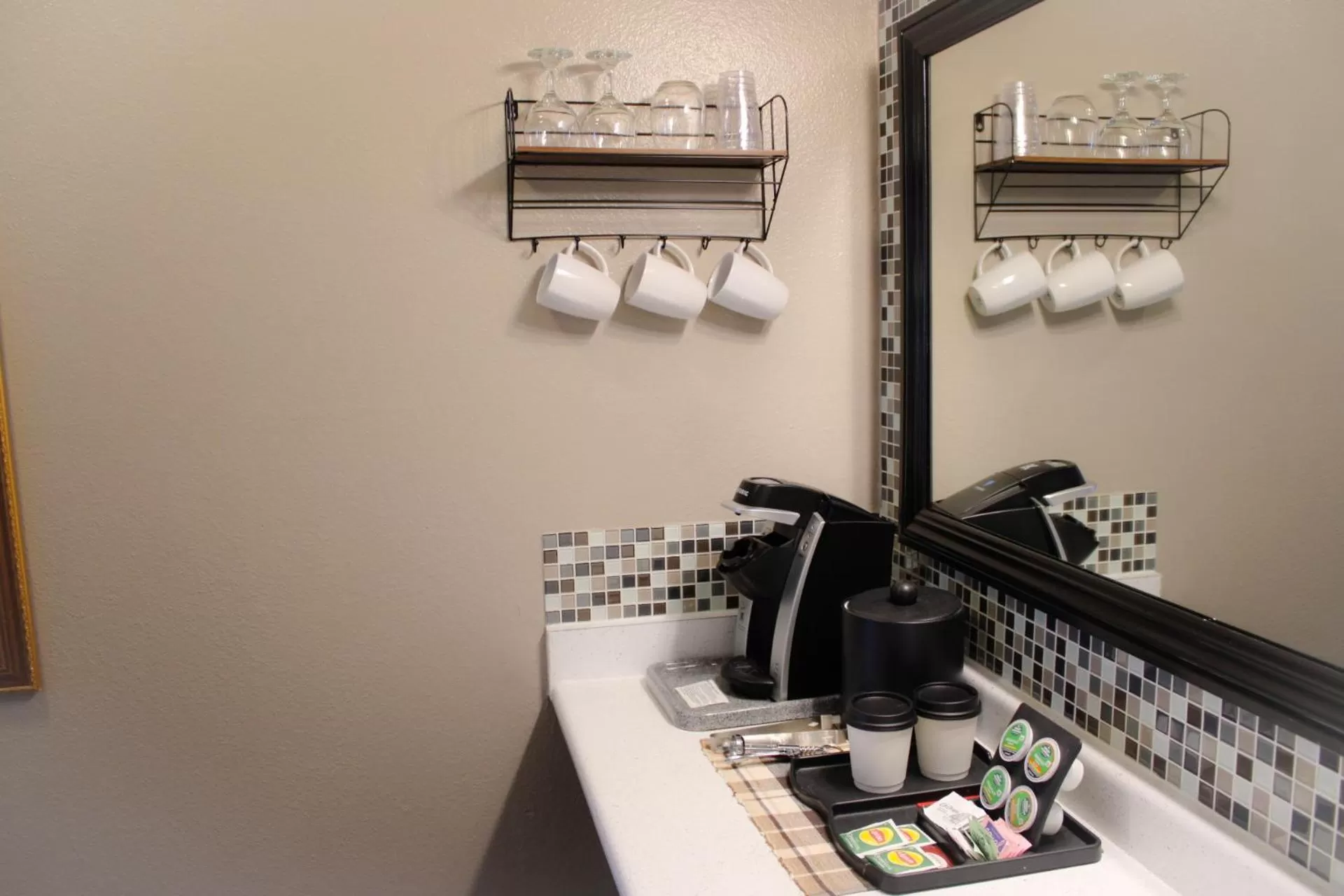 Coffee/tea facilities in The Alder Inn