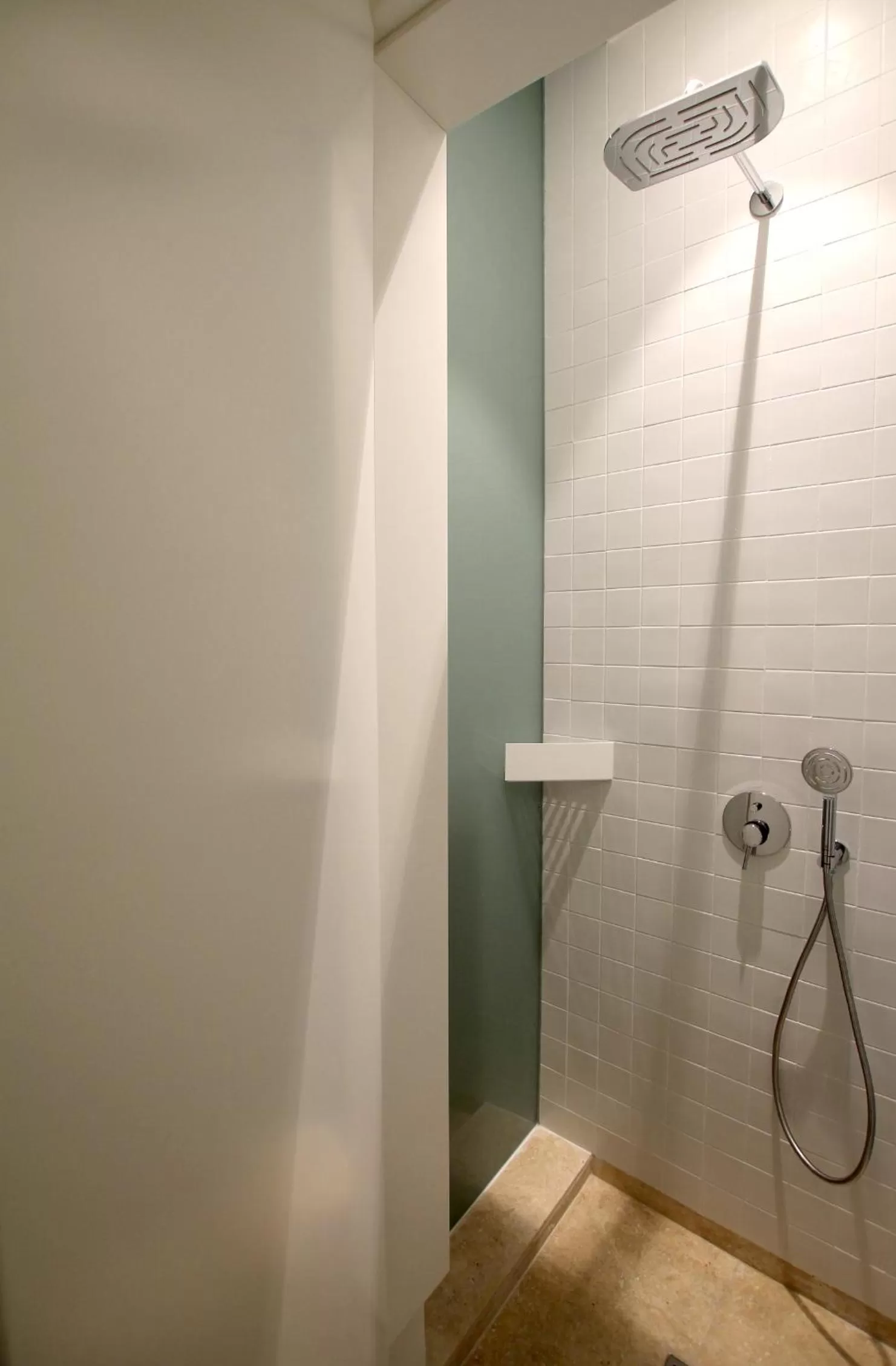 Shower in The King George Village Boutique Living