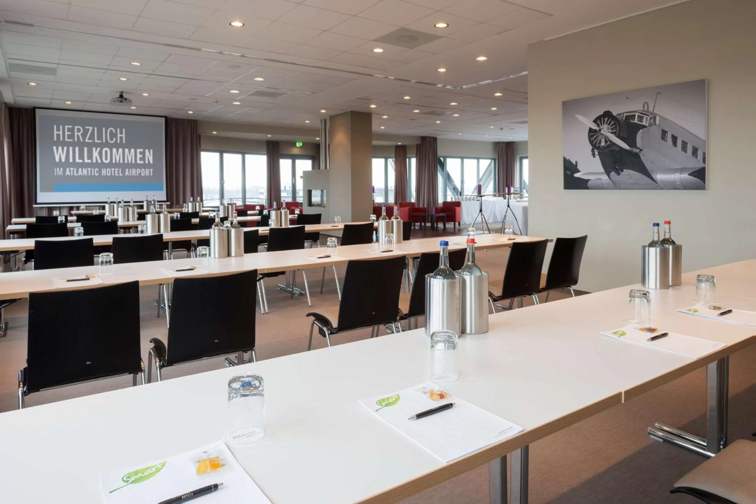 Meeting/conference room in ATLANTIC Hotel Airport