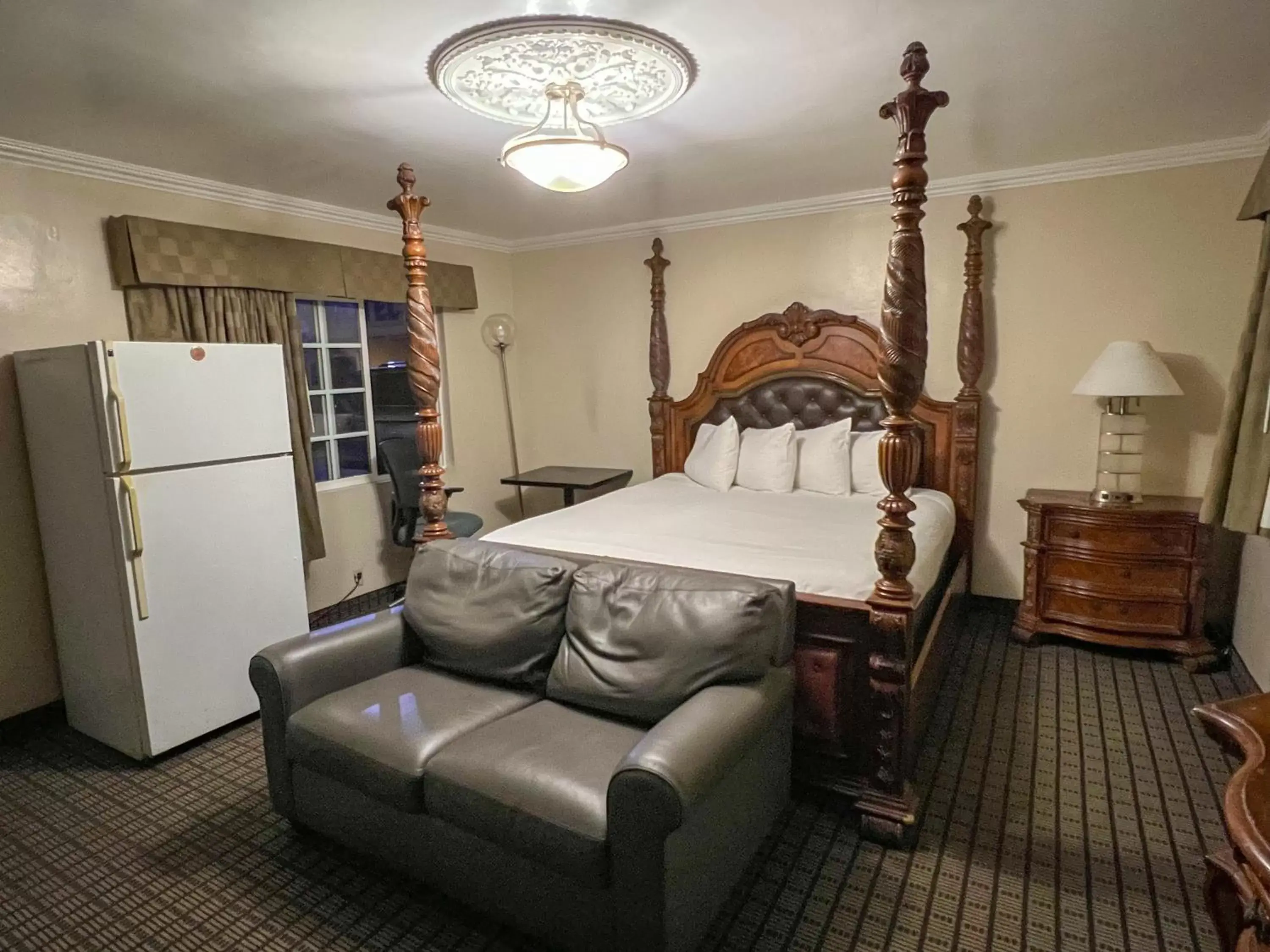 King Room - Non-Smoking in Viking Motel-Ventura King Room - Non-Smoking in Viking Motel-Ventura