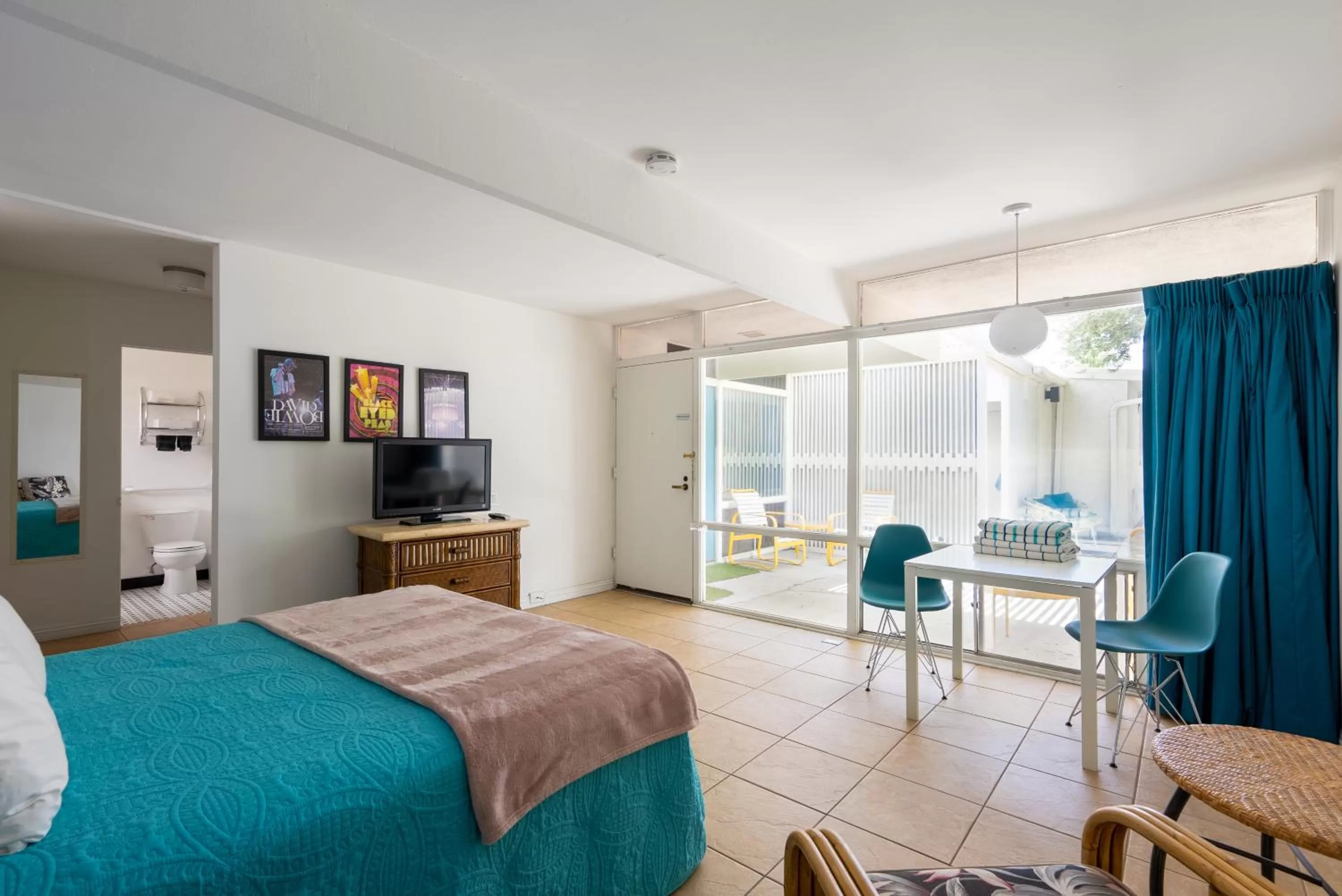 The Monkey Tree Hotel by AvantStay