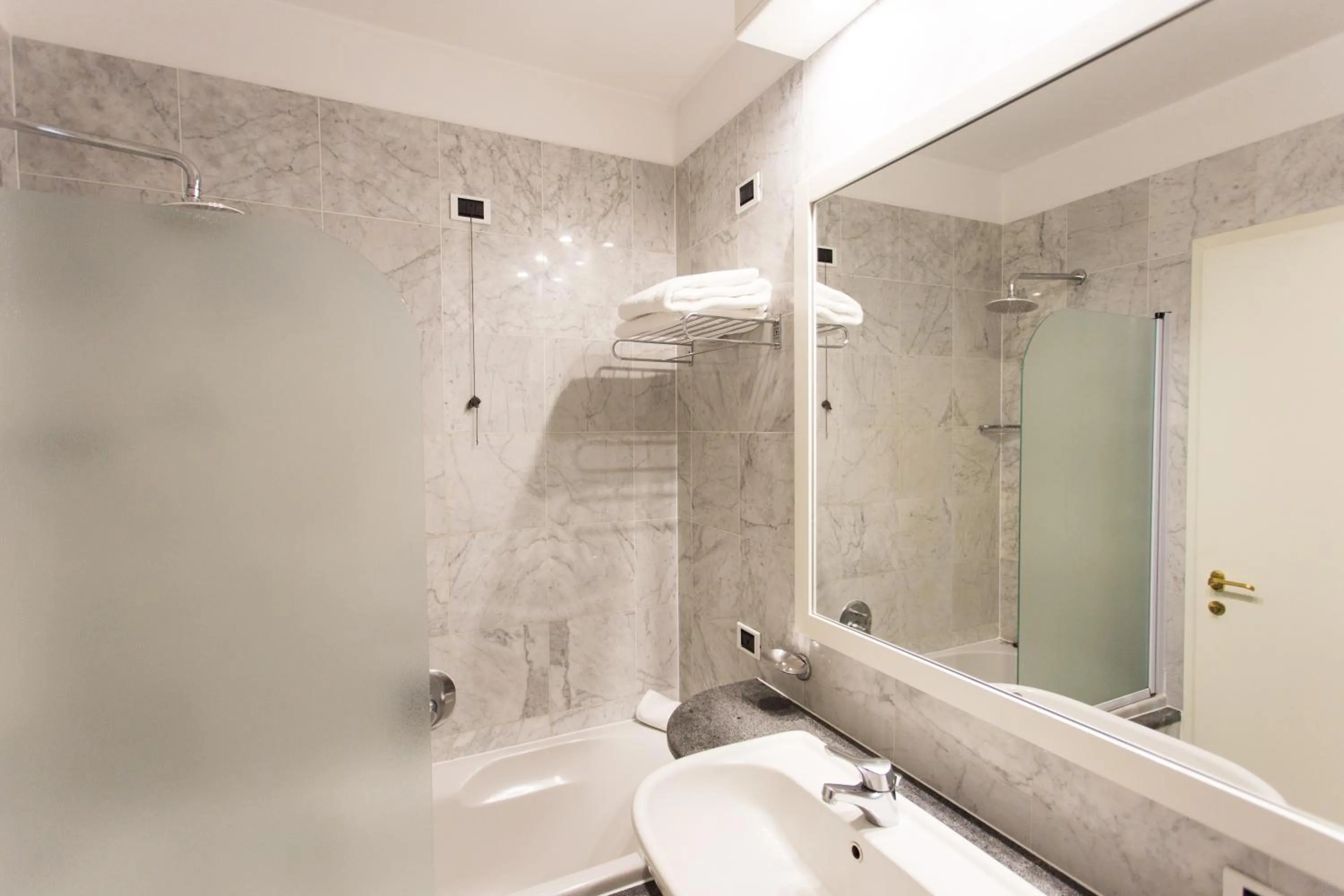 Hostellerie Du Cheval Blanc