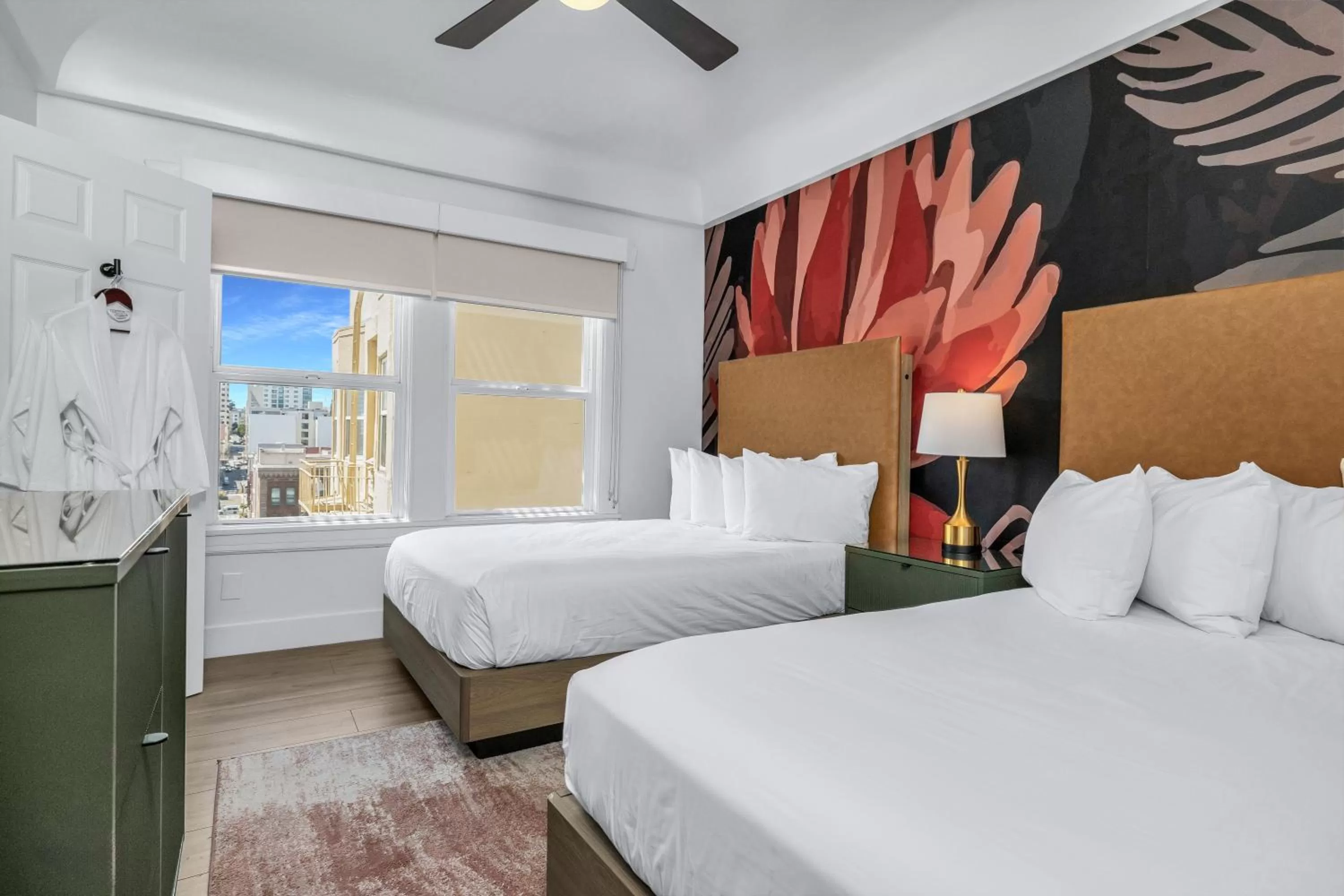 View (from property/room), Bed in Nob Hill Hotel