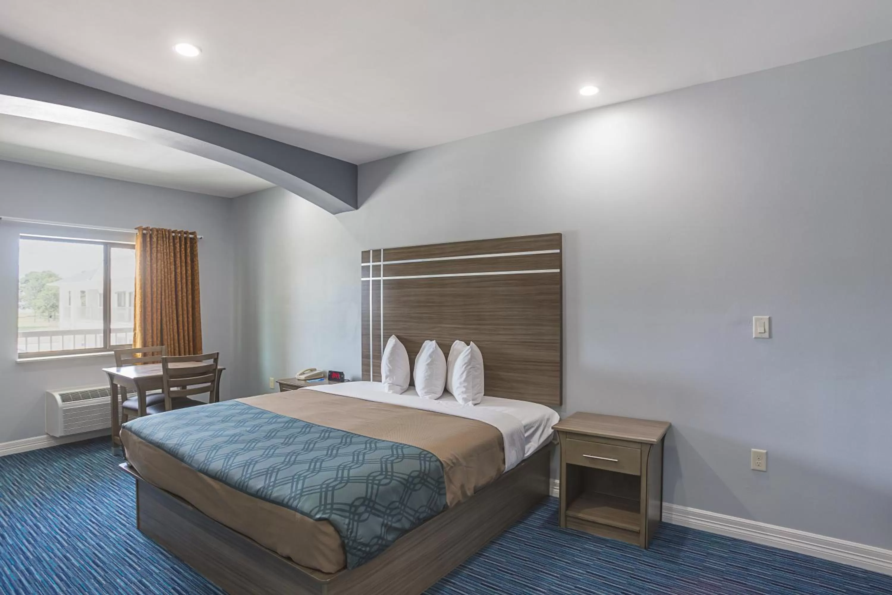 Day, Bed in Home Place Inn Spring I-45 North and 1960