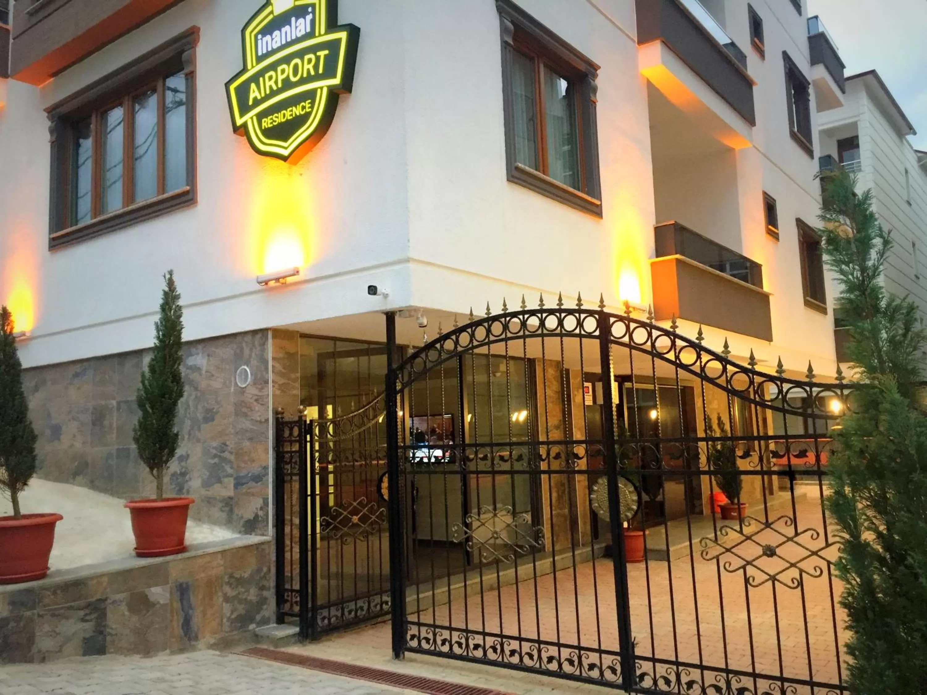 Patio in İnanlar Airport Residence