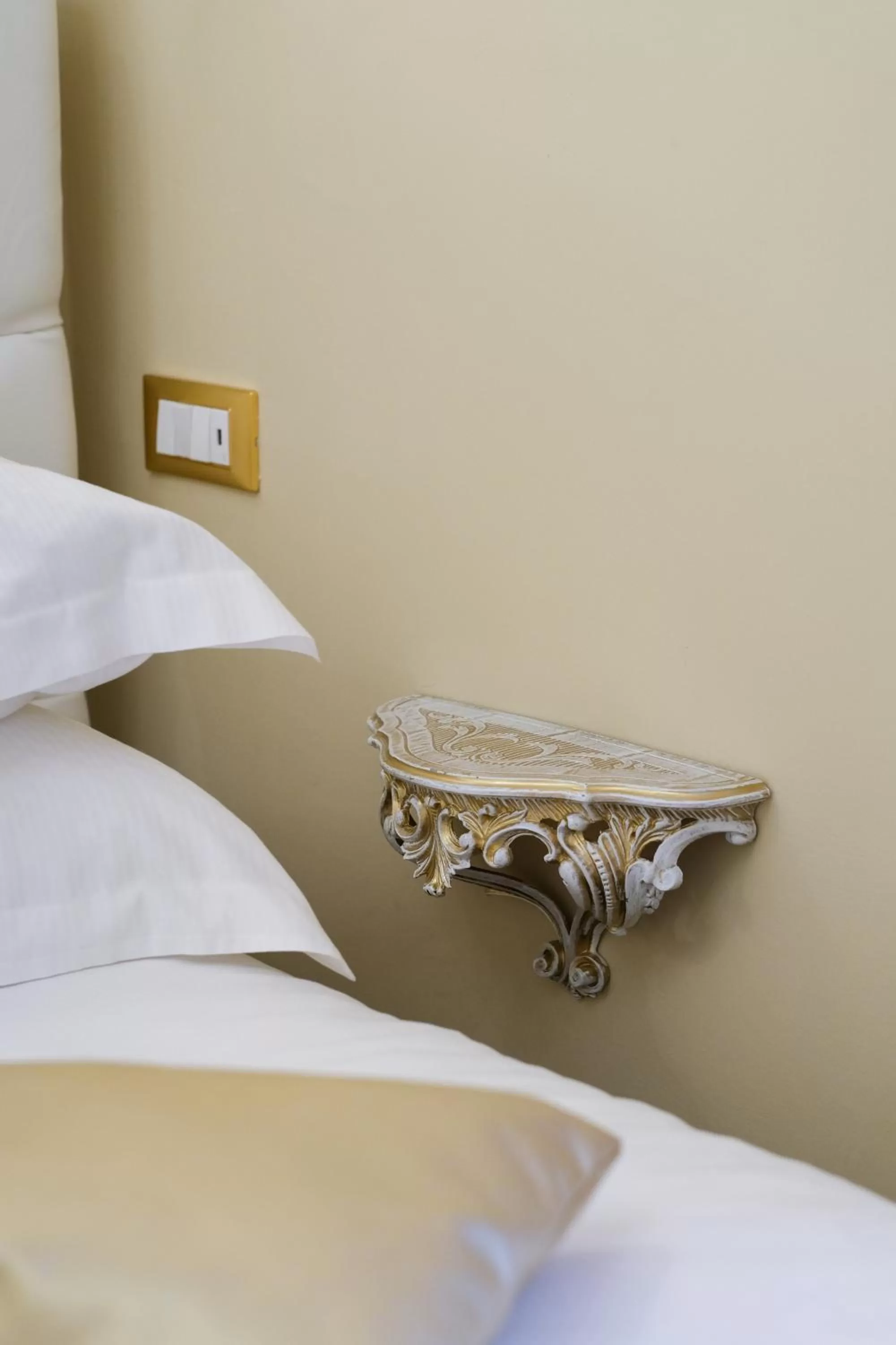 Photo of the whole room, Bed in B&B Kingsman