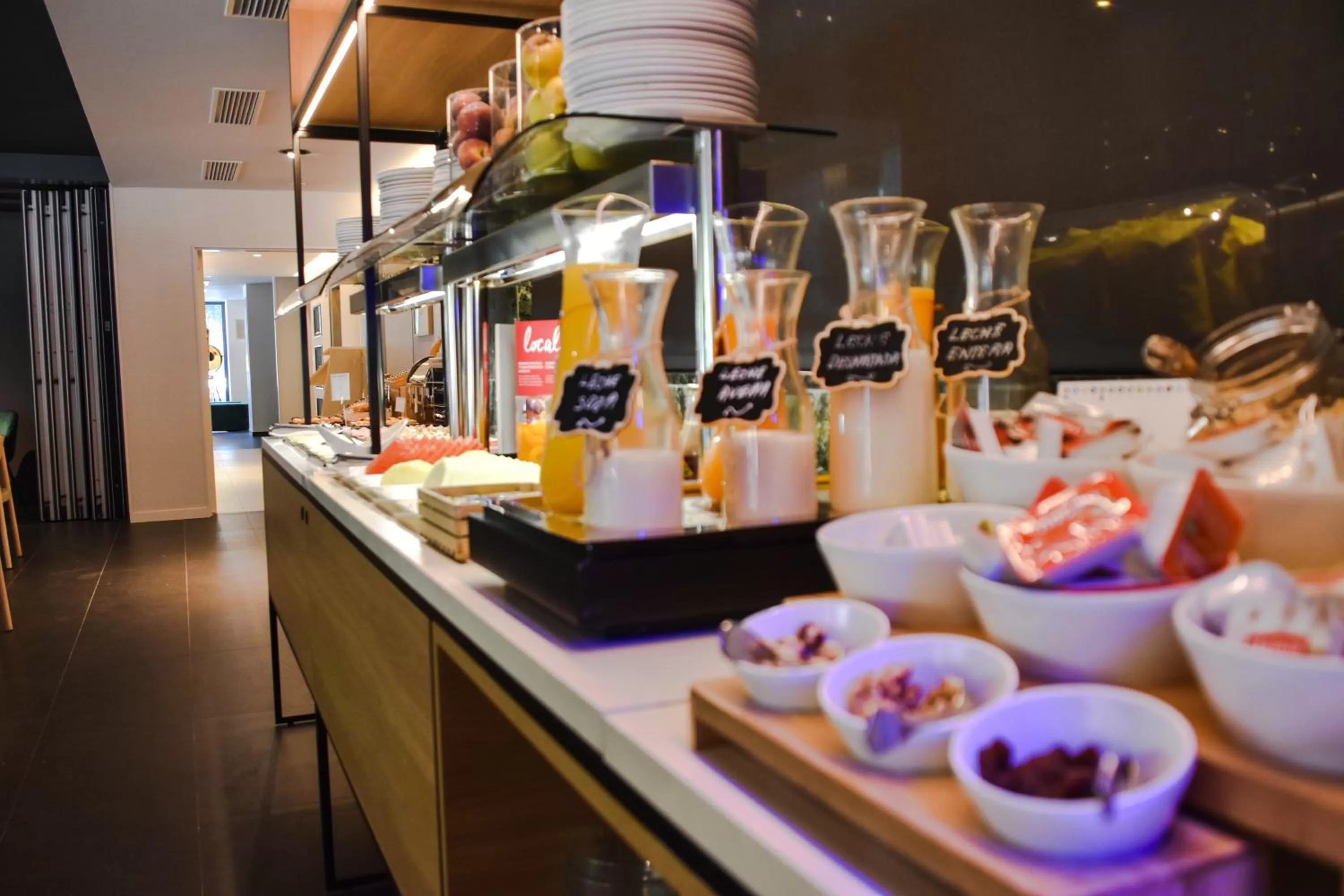 Breakfast in Aparthotel Atenea Valles