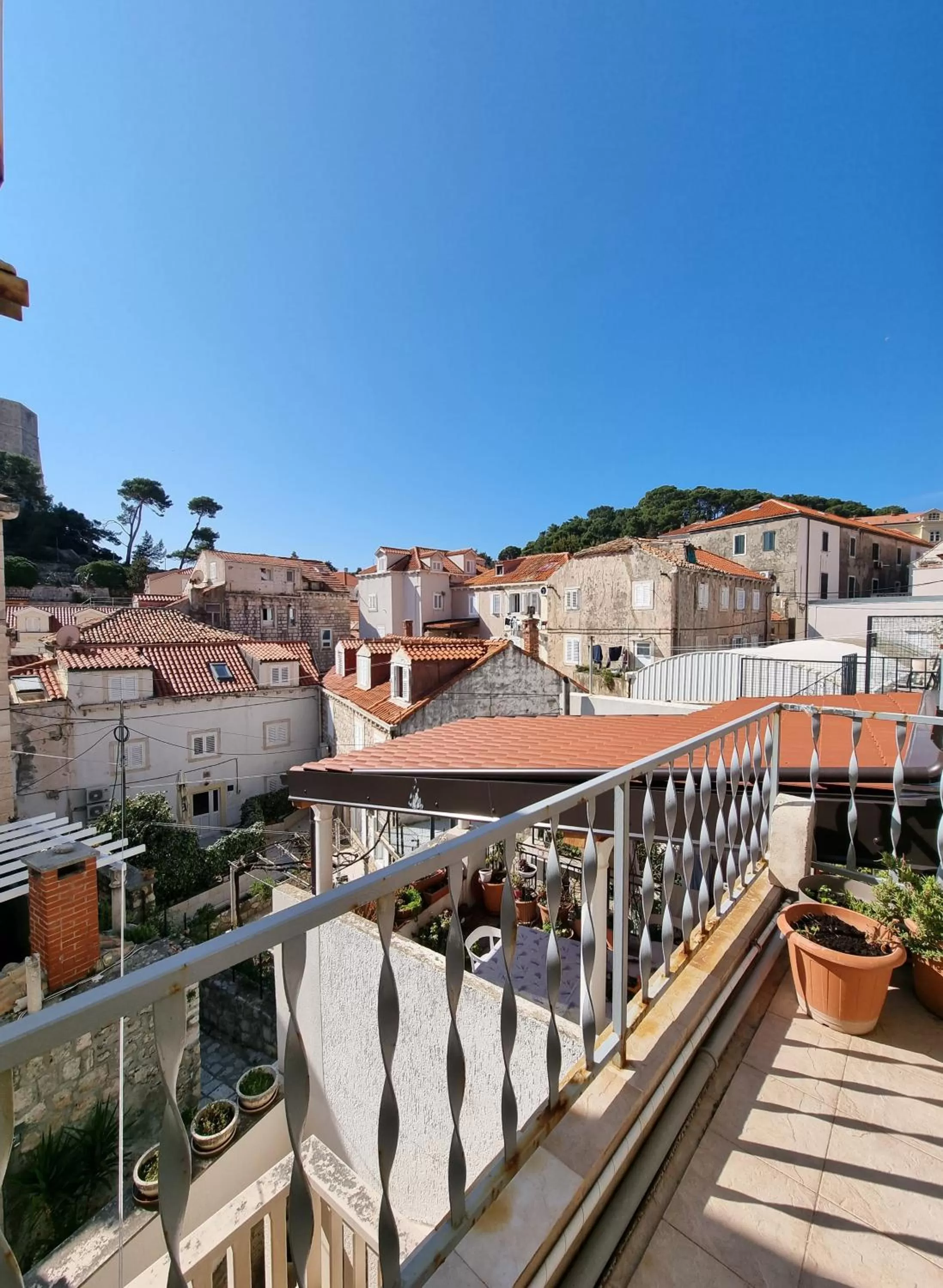 Balcony/Terrace in De Spot Guest House - Pile Old Town Gate