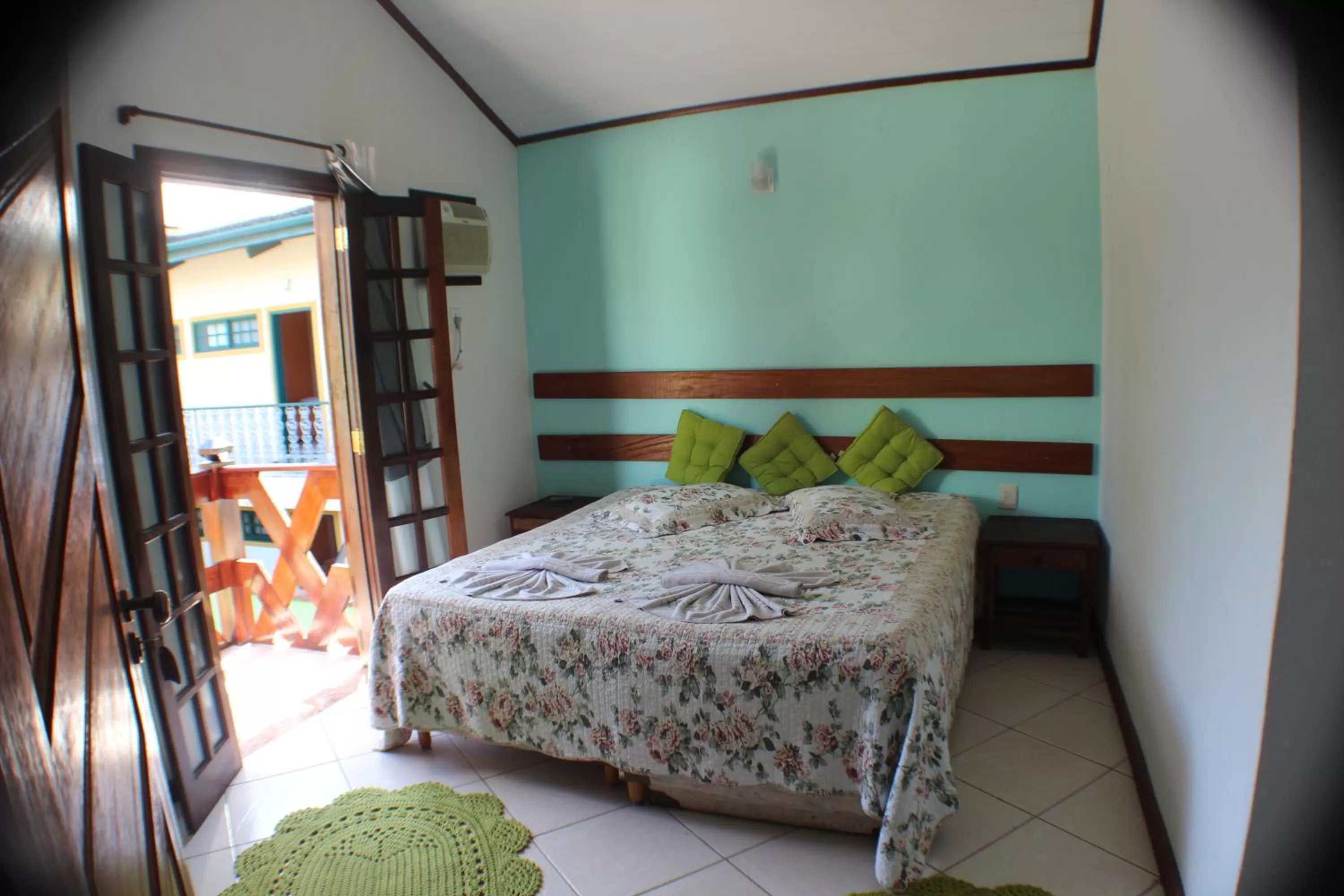 Day, Bed in Pousada Flor de Paraty