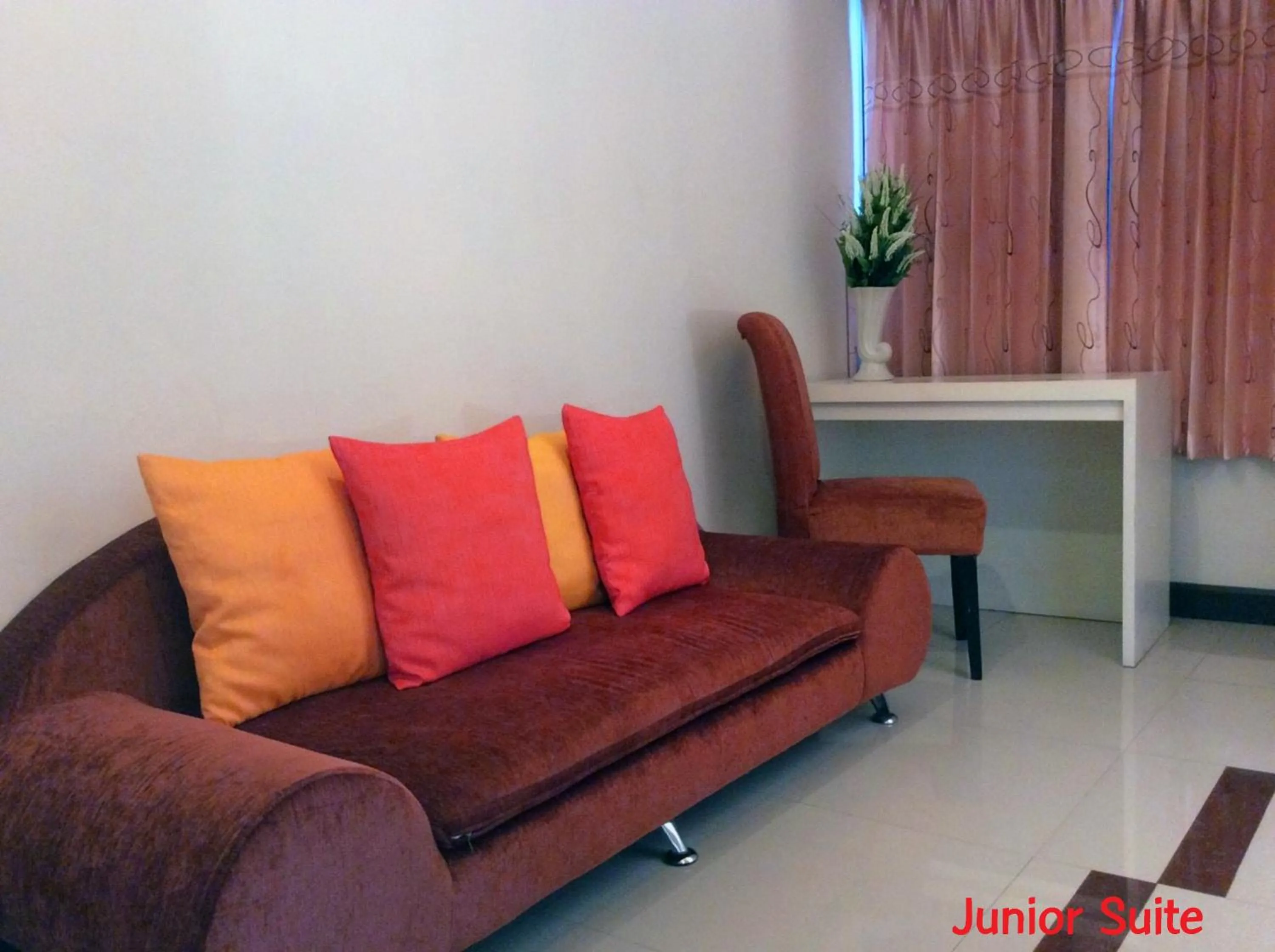 Living room in Ayara Grand Palace Hotel