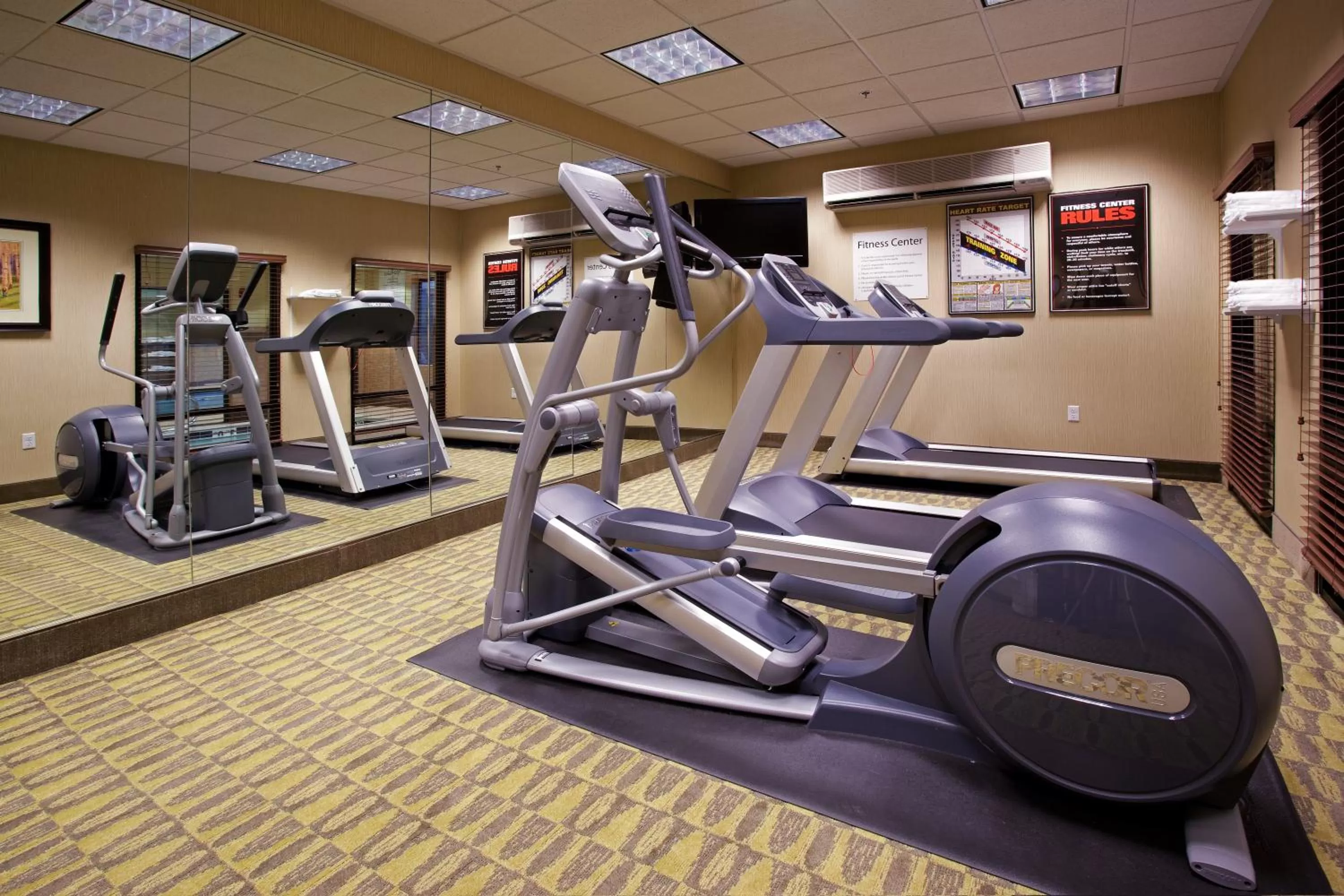 Fitness centre/facilities in Holiday Inn Express & Suites Logan by IHG