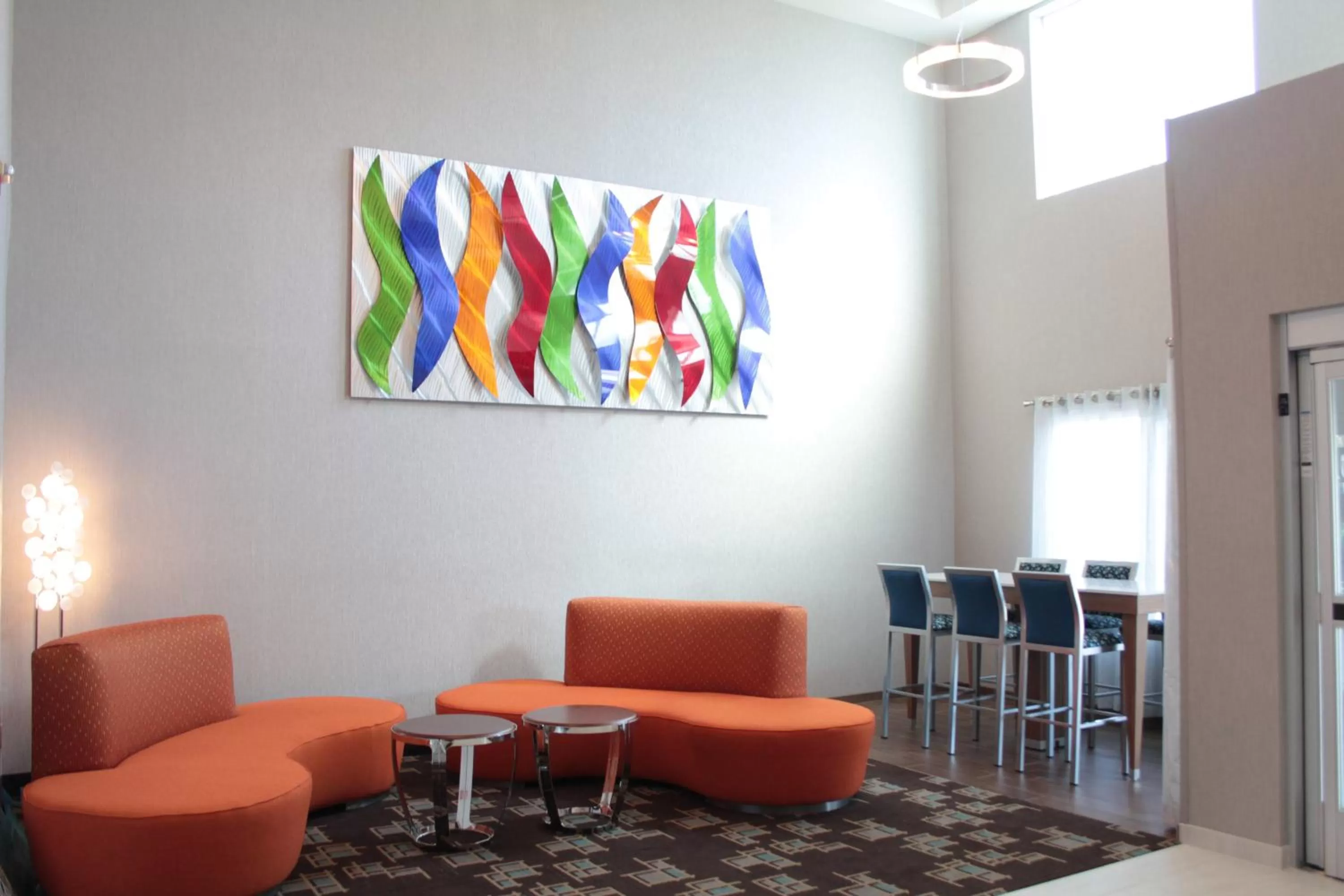 Lobby or reception in Holiday Inn Express Rocklin - Galleria Area by IHG
