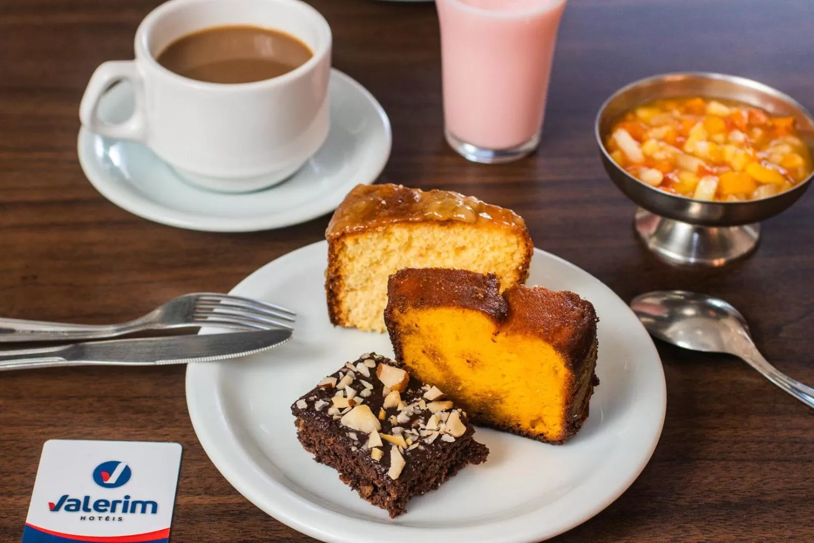 Breakfast in Hotel Valerim Itajaí / Navegantes