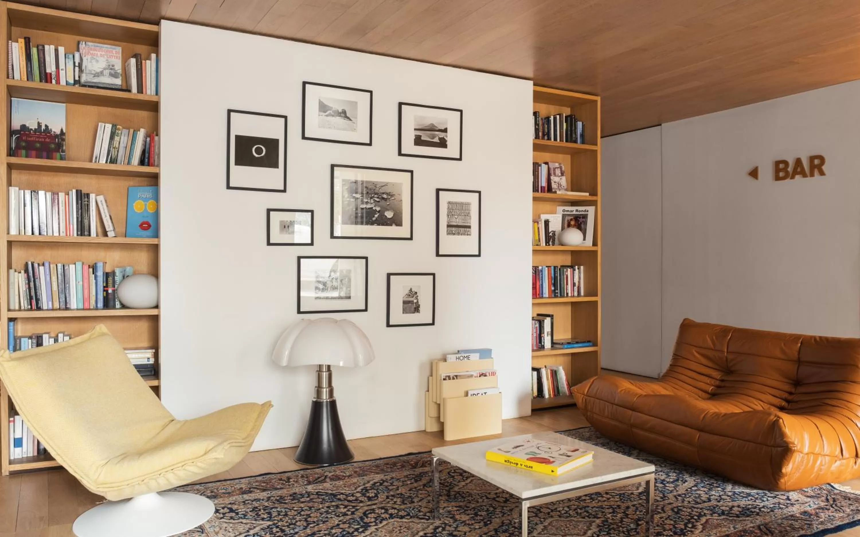 Lobby or reception in Hôtel Cabane - Orso Hotels