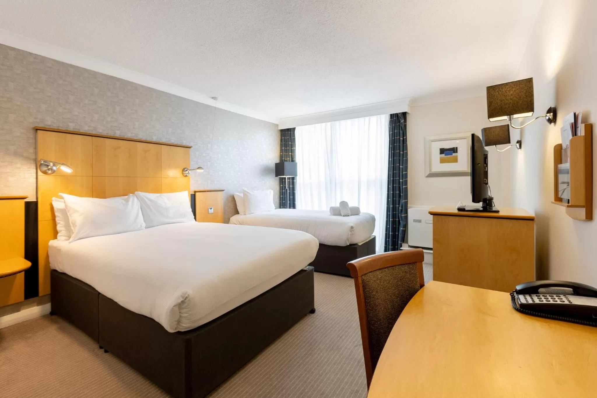 Photo of the whole room, Bed in Holiday Inn Newcastle Gosforth Park by IHG