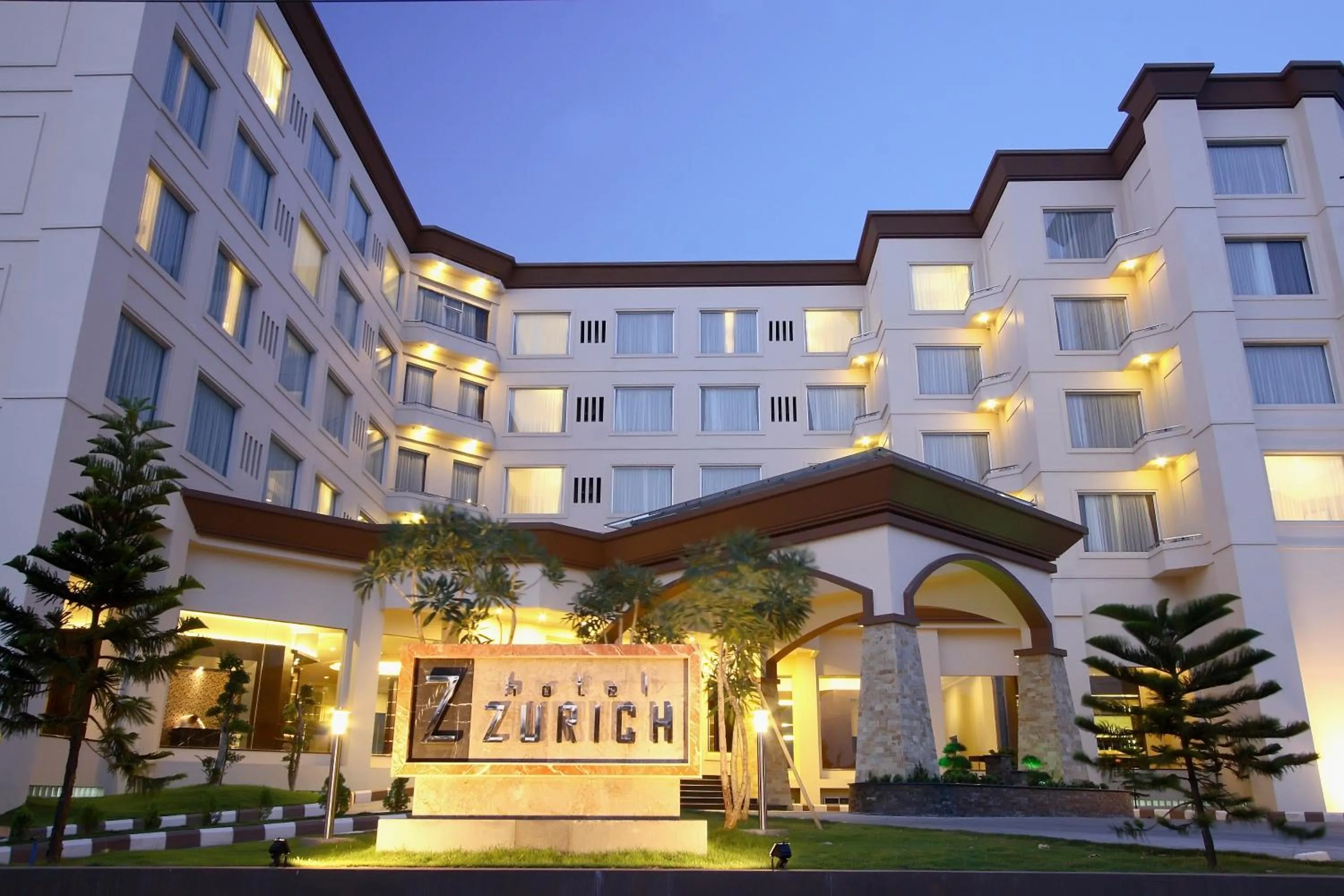 Facade/entrance in Zurich Hotel Balikpapan