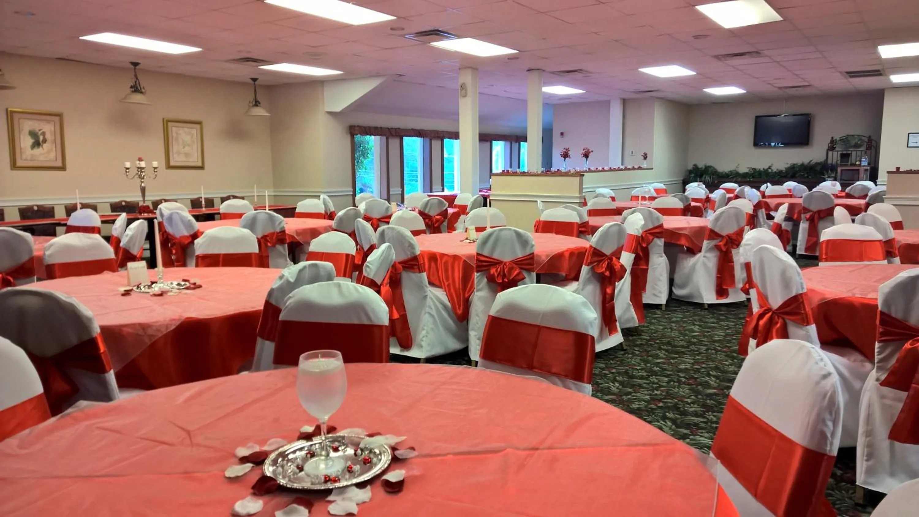 Banquet/Function facilities in Ramada by Wyndham & Suites Warner Robins