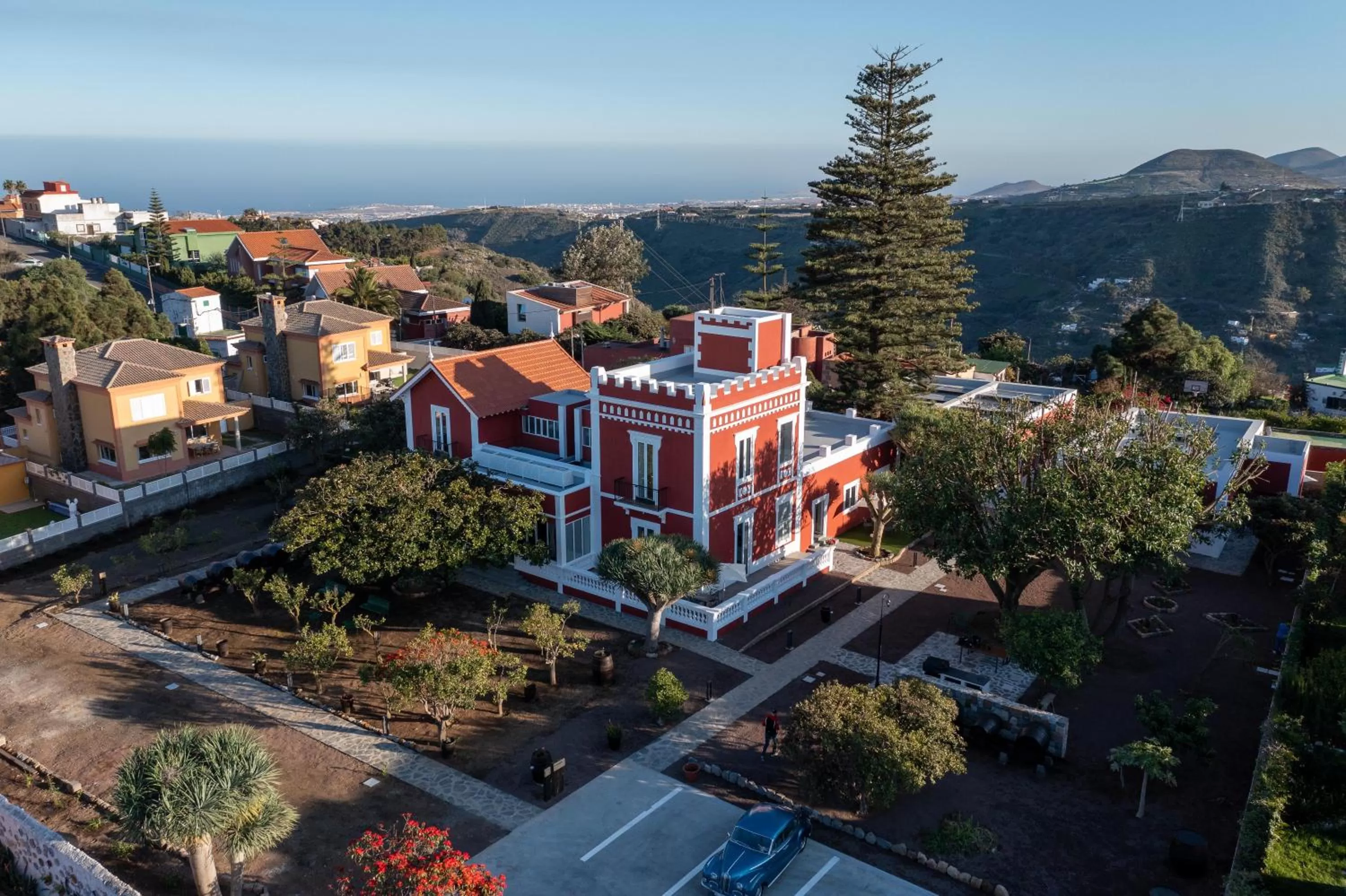 Bird's eye view, Bird's-eye View in Albor Suites