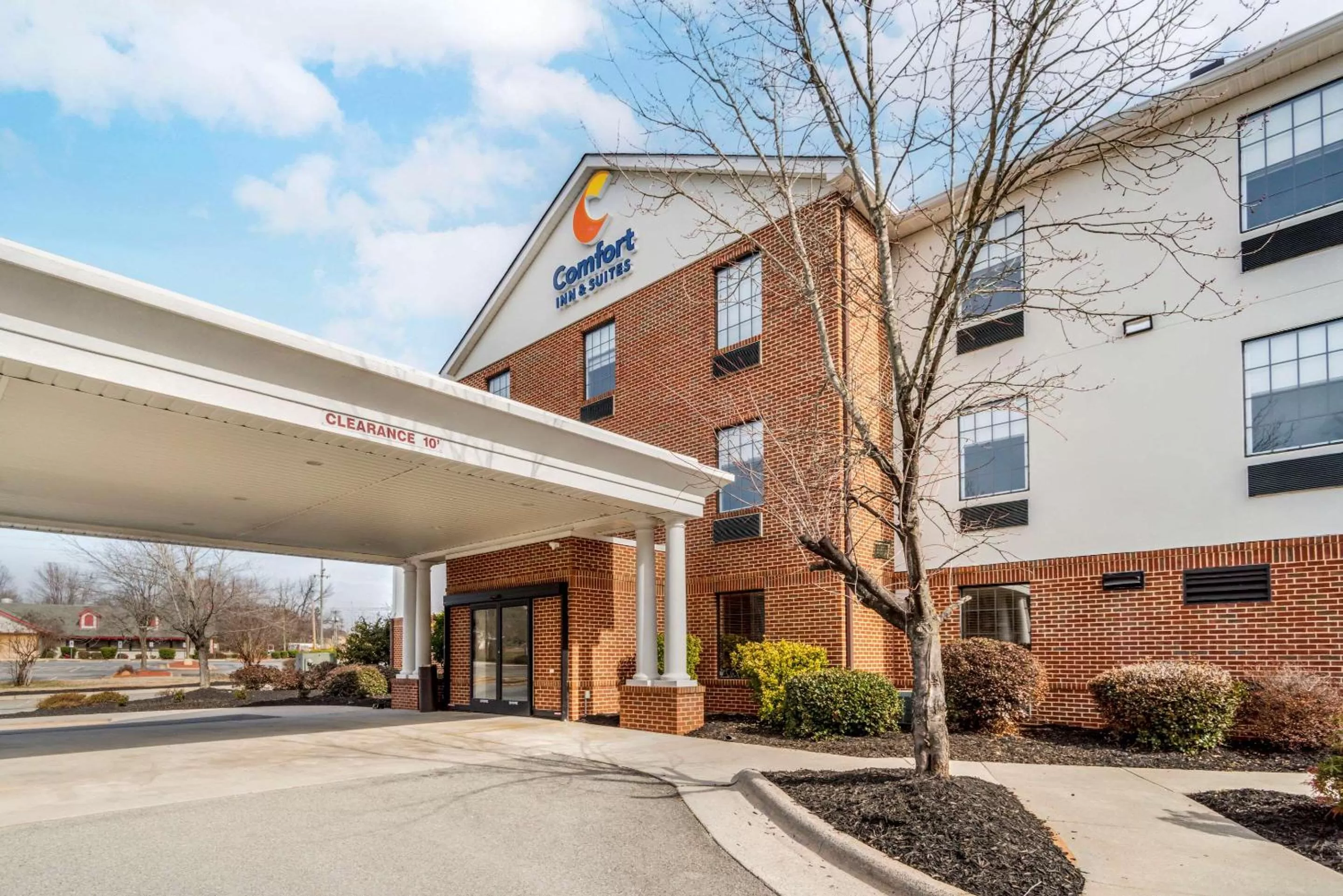 Property building in Comfort Inn & Suites Lexington South