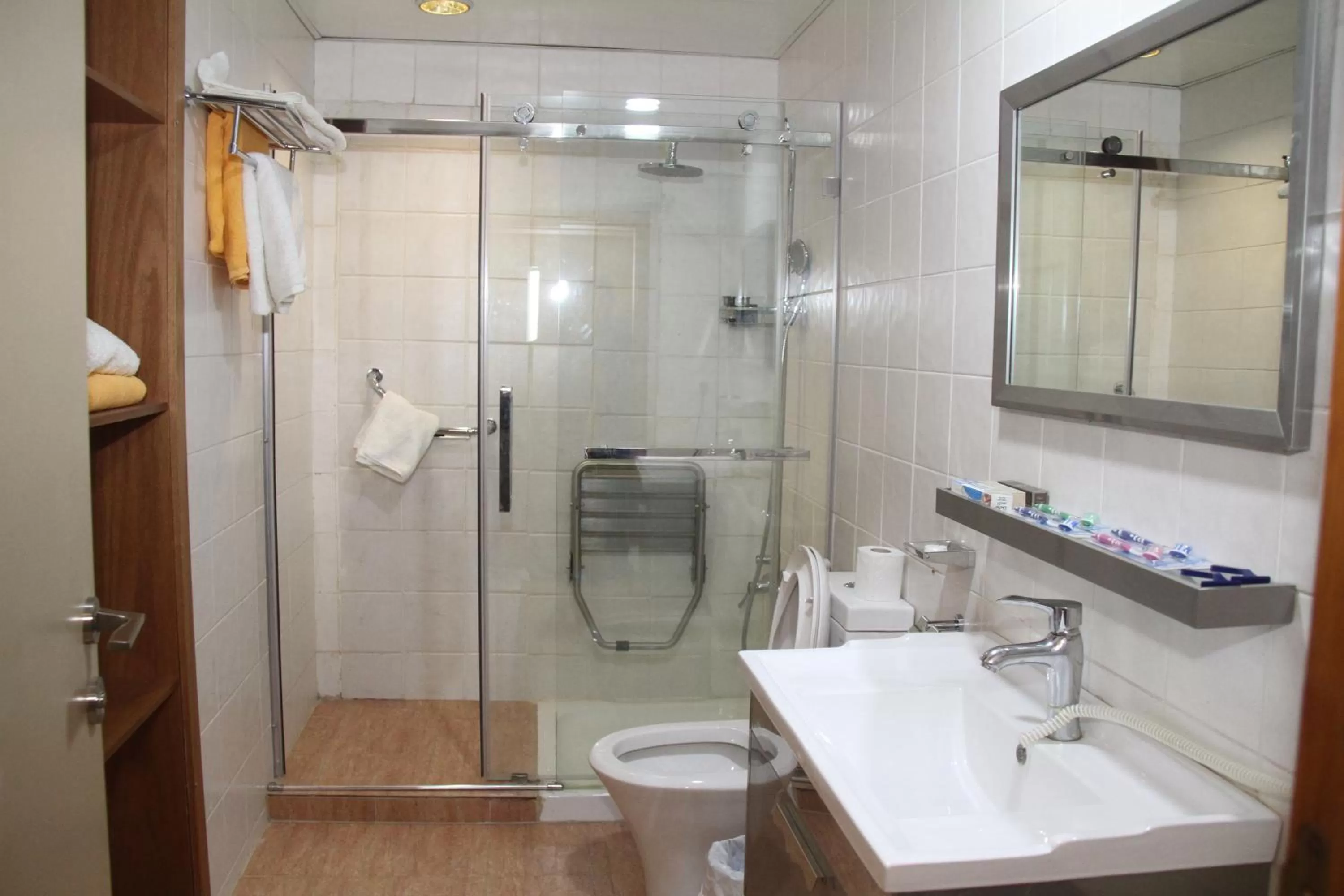 Bathroom in Saleem Afandi Hotel