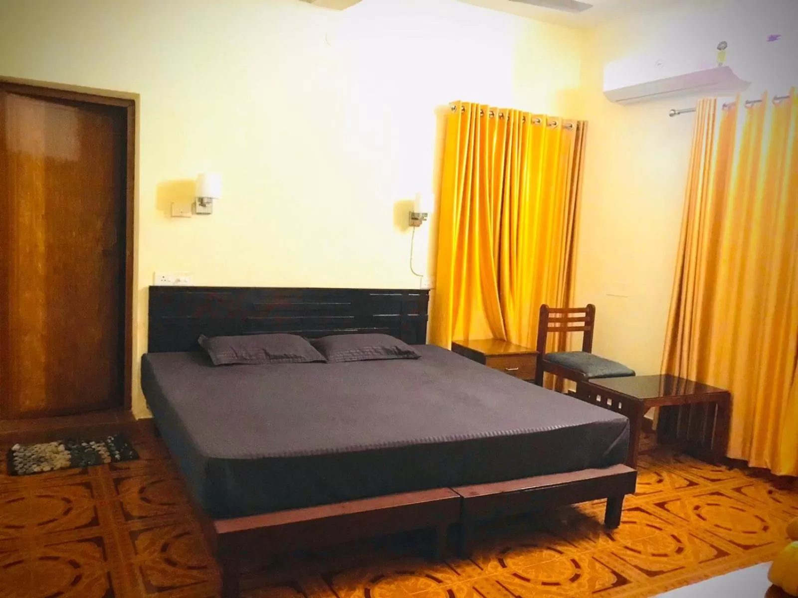 Deluxe Double Room in Lavender residency