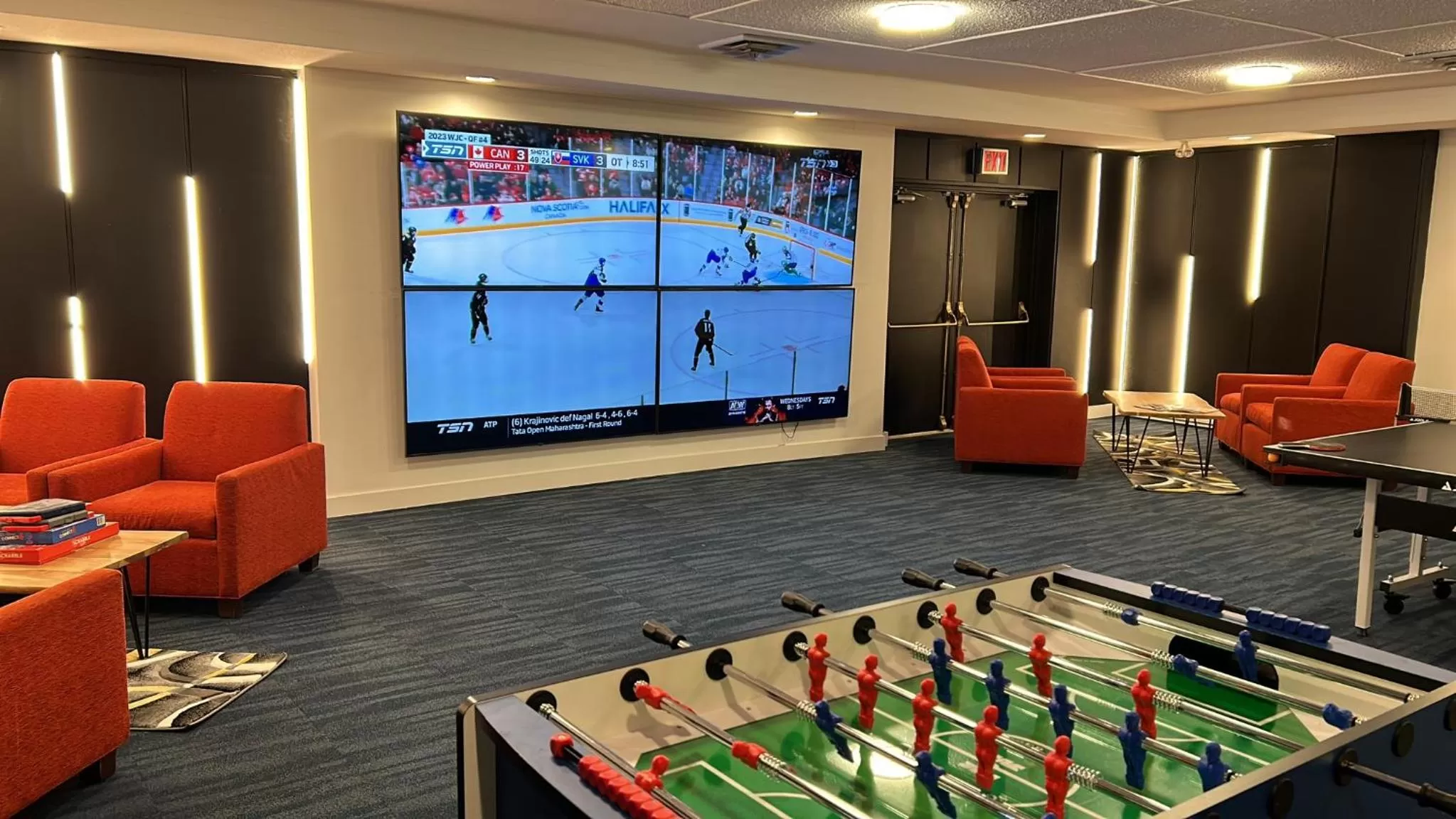 One-Bedroom Queen Suite - Non-Smoking in The Vic, Ascend Hotel Collection