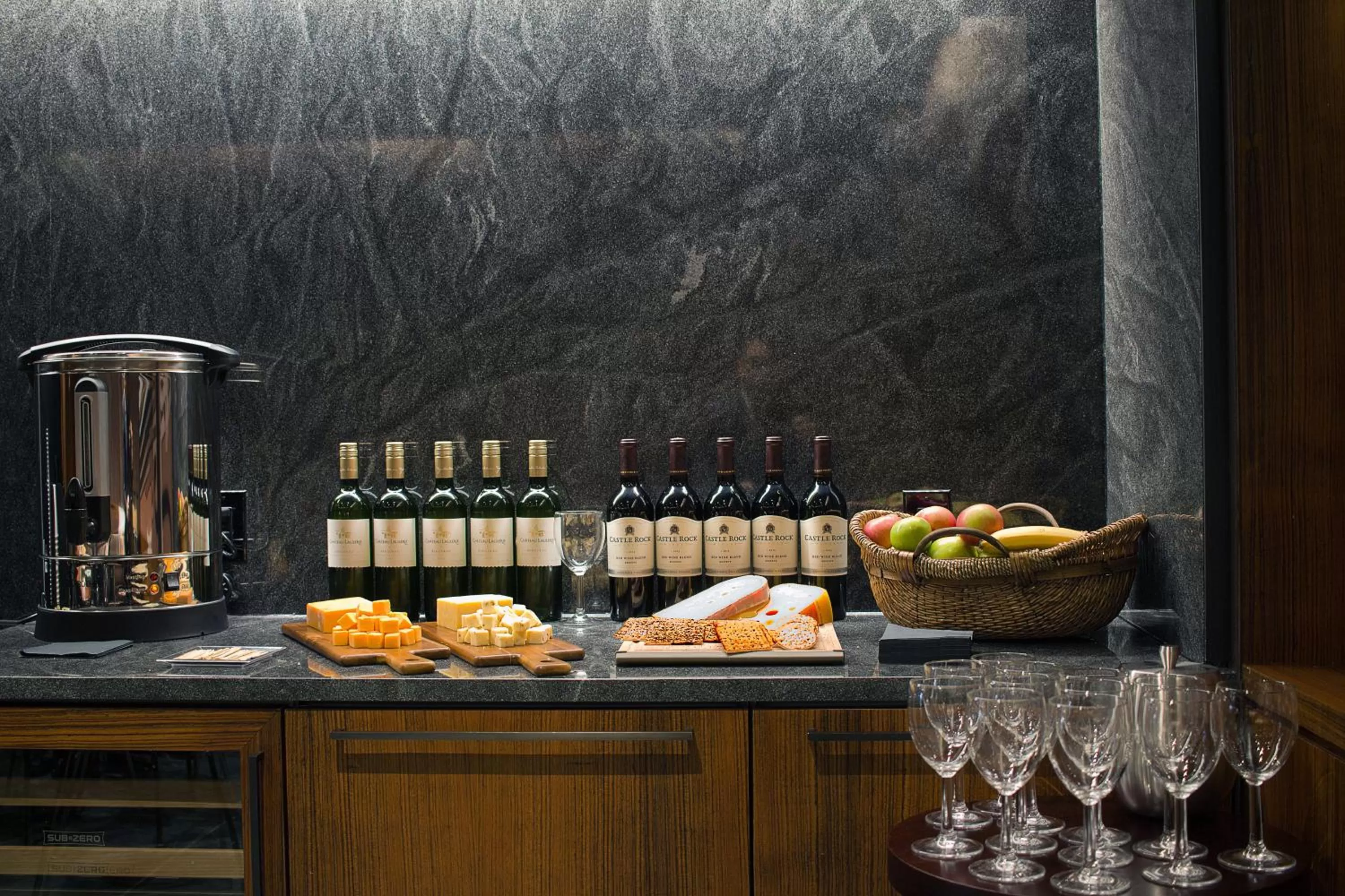 Area and facilities in Carnegie Hotel