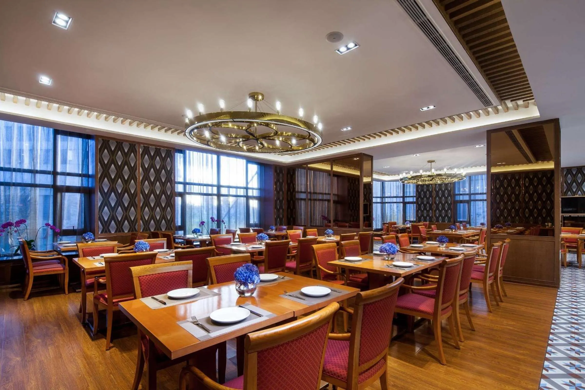 Restaurant/Places to Eat in Ramada Shanghai Songjiang