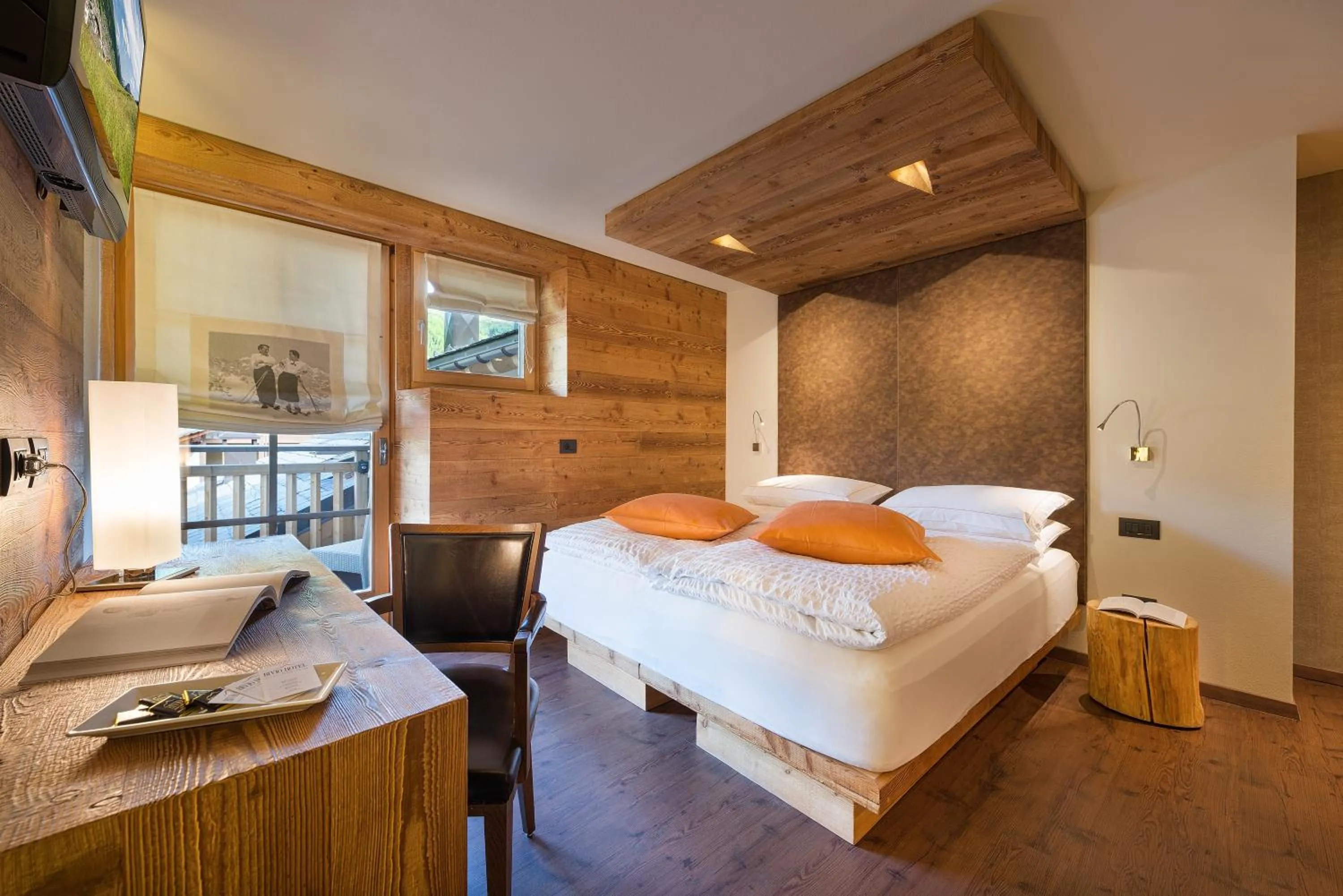 Bed in Bivio Hotel Plaza