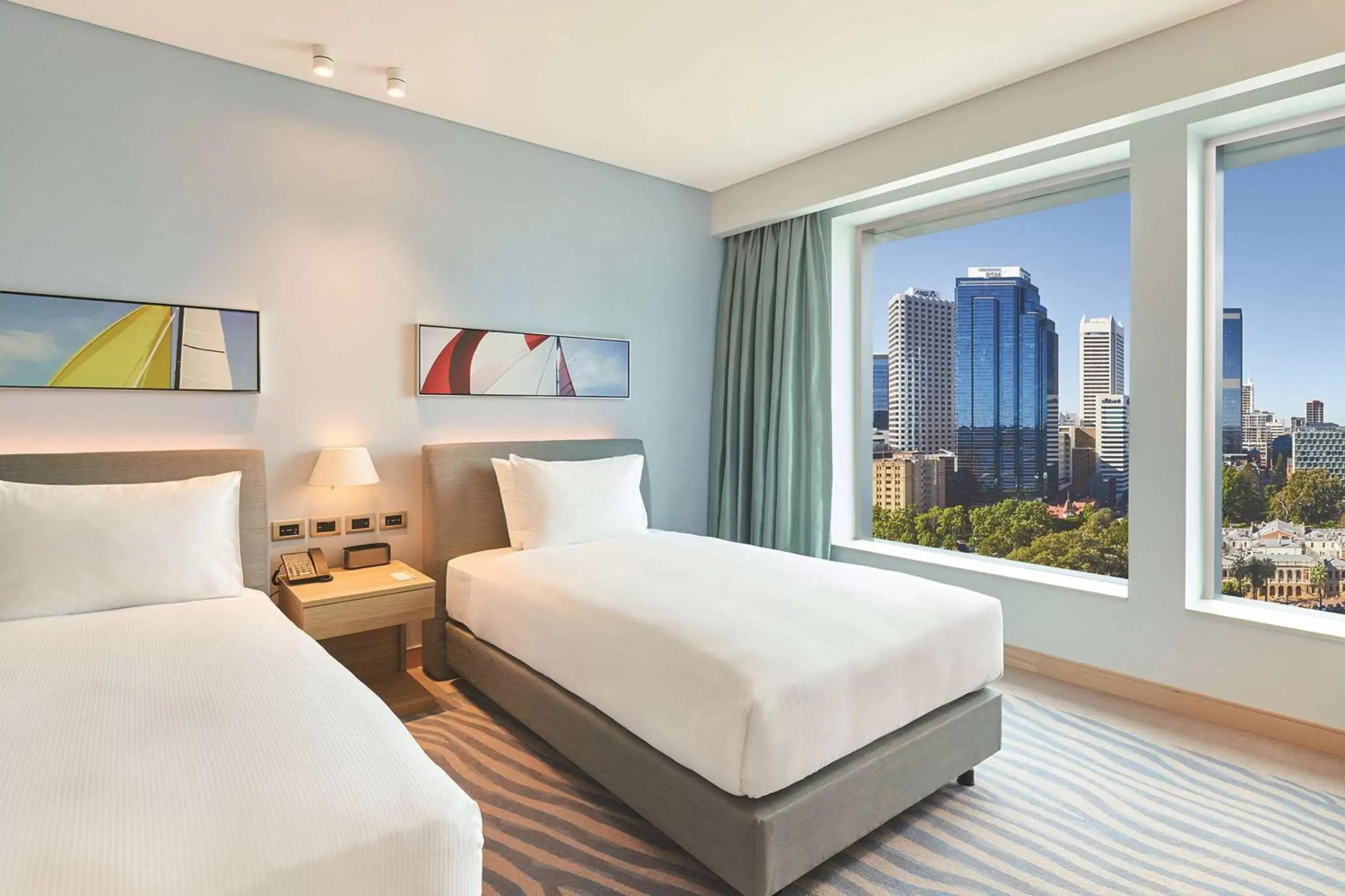 Twin Room with Panoramic City View in Doubletree By Hilton Perth Waterfront Twin Room with Panoramic City View in Doubletree By Hilton Perth Waterfront