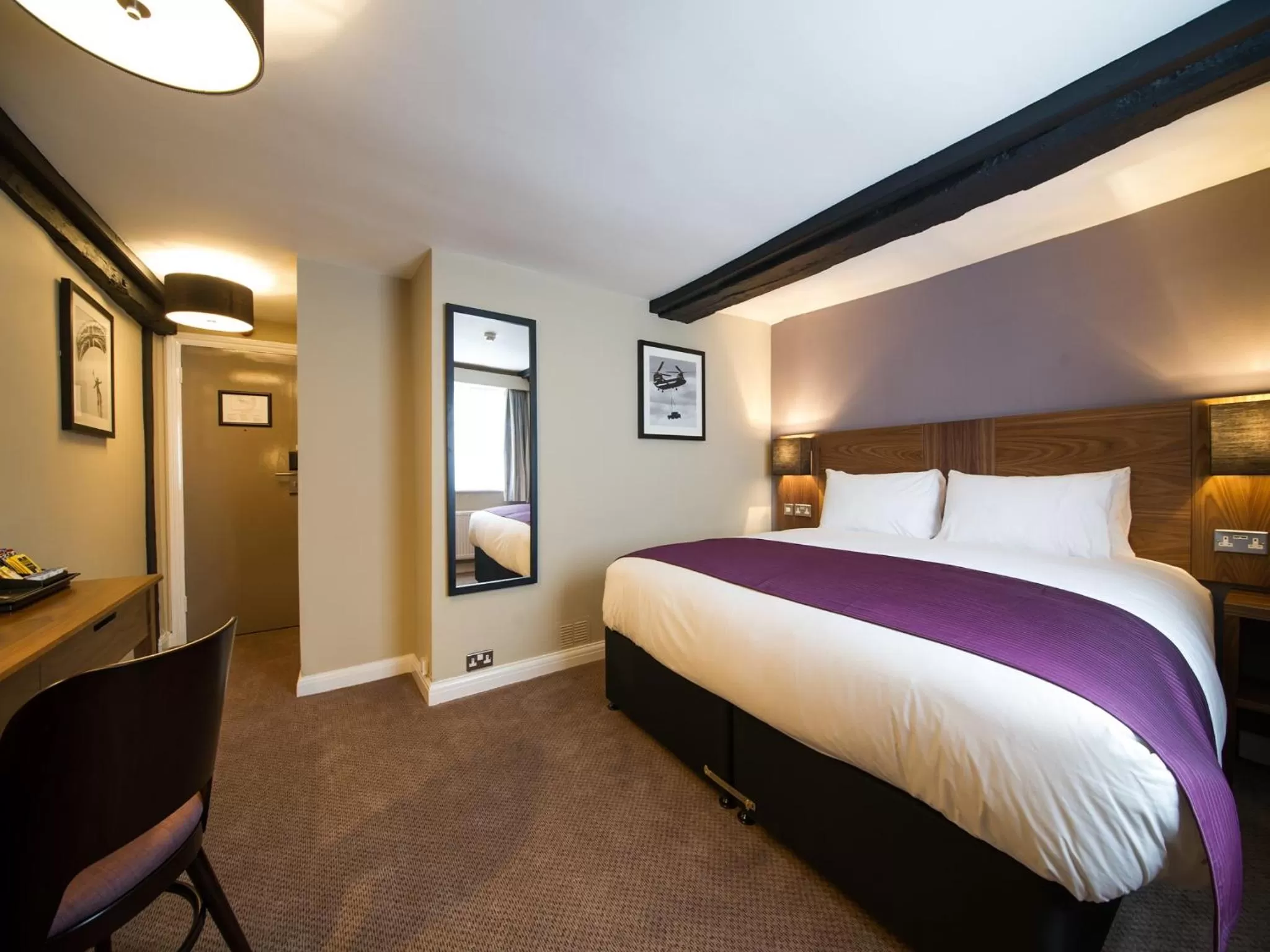 Property building, Room Photo in The White Hart by Innkeeper's Collection