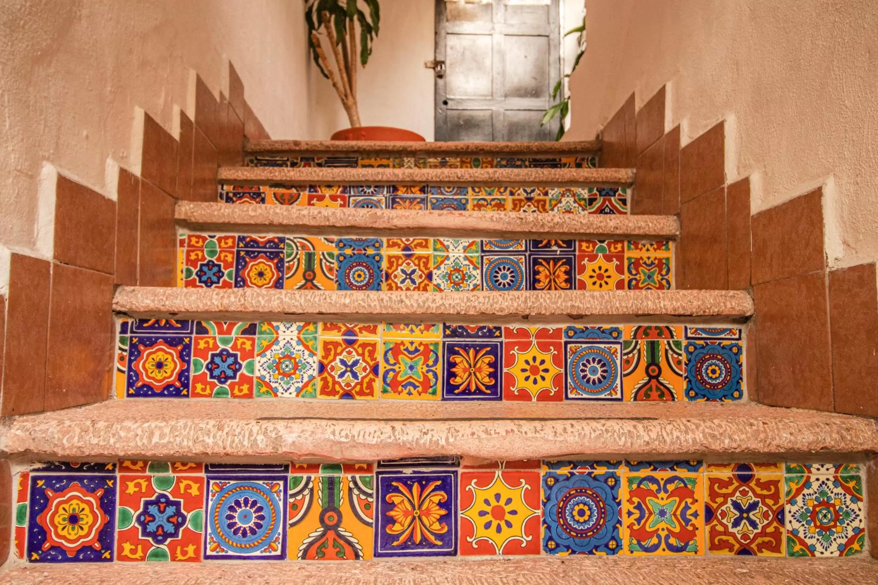 Property building in Hotel Posada De Roger - Near Los Muertos Beach