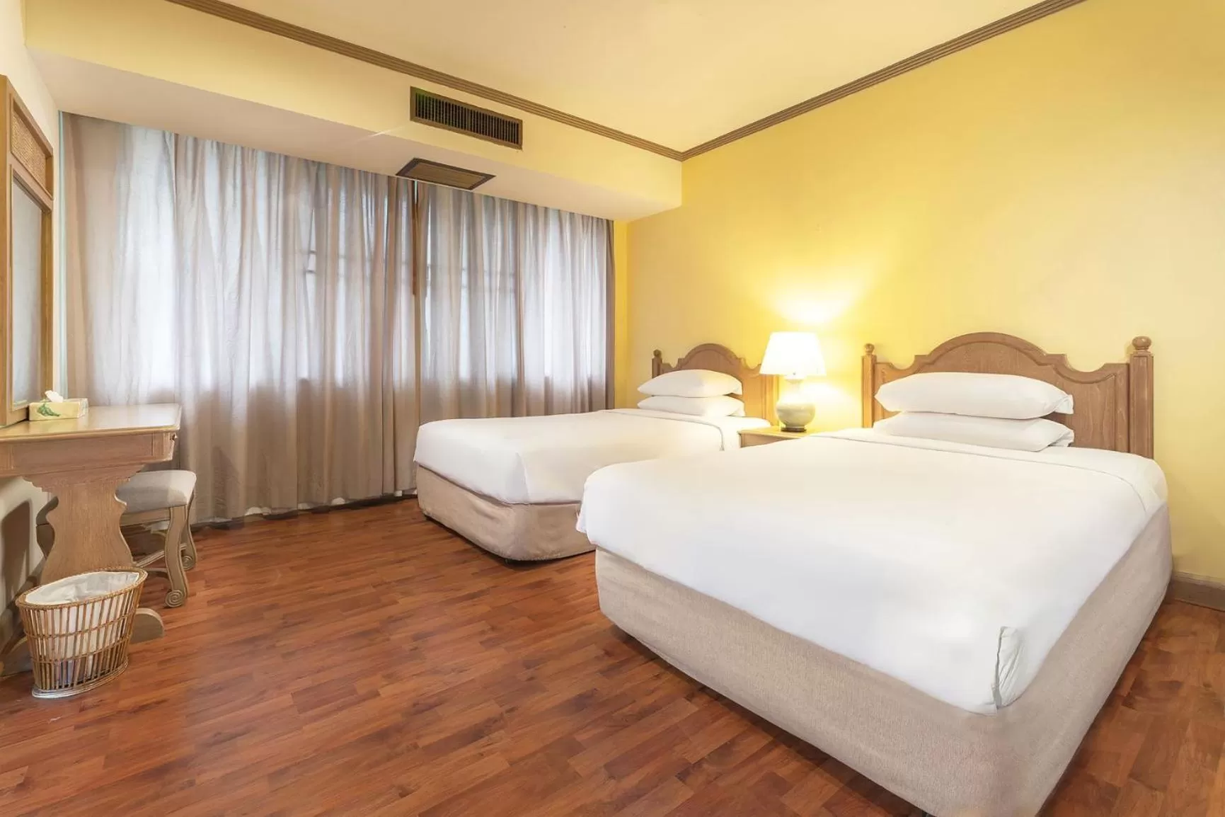 Spring, Bed in Regent - Chalet, Hua Hin