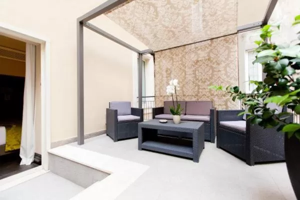Patio in Quirinale Luxury Rooms